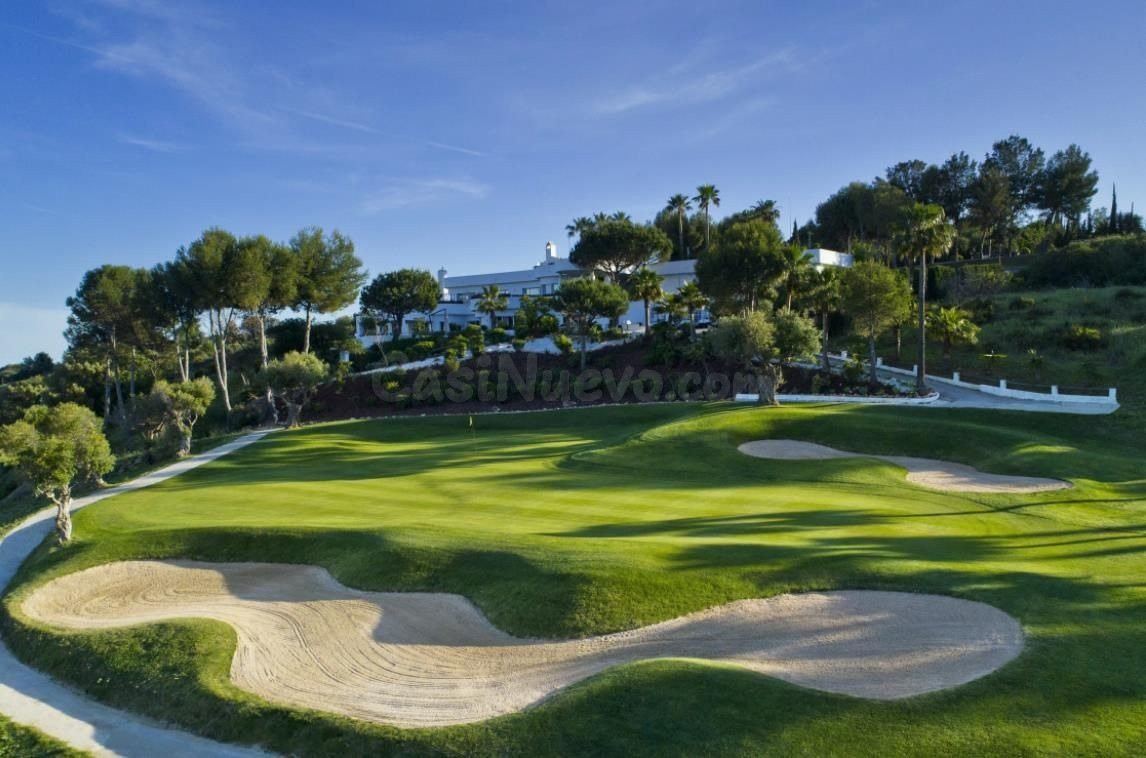 Exclusivo apartamento de obra nueva en Estepona Golf con imp - foto 4