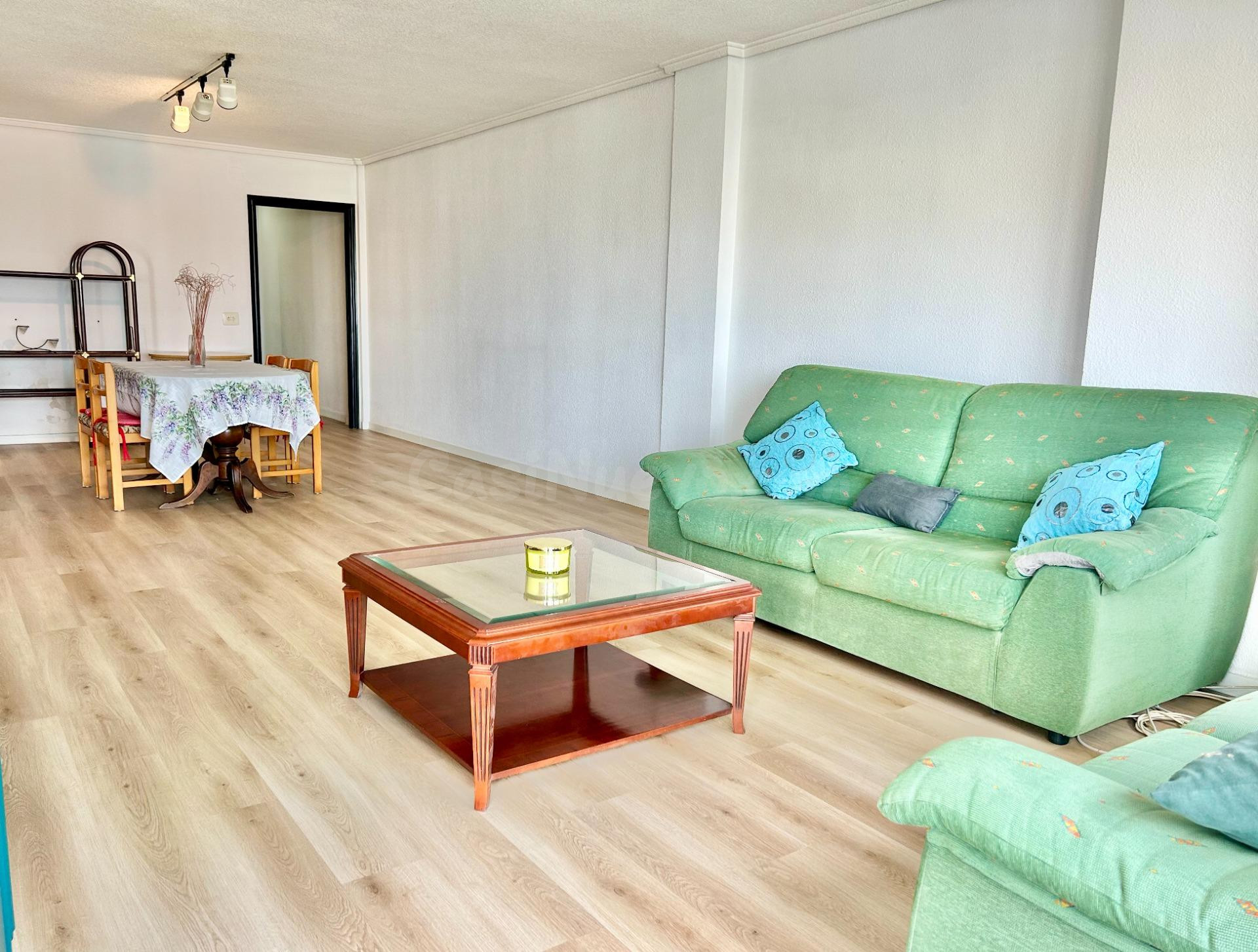 Amplio apartamento con vistas al Paseo, Frente al Club Náuti - foto 3