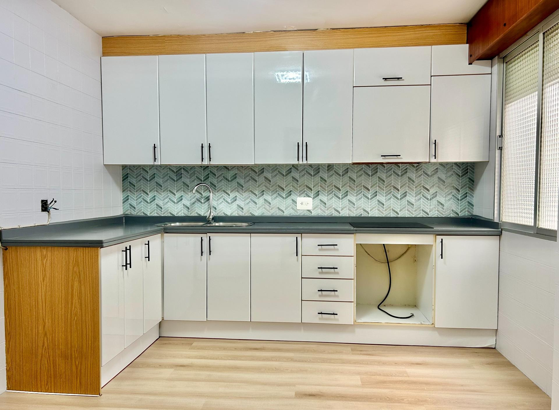 Amplio apartamento con vistas al Paseo, Frente al Club Náuti - foto 5