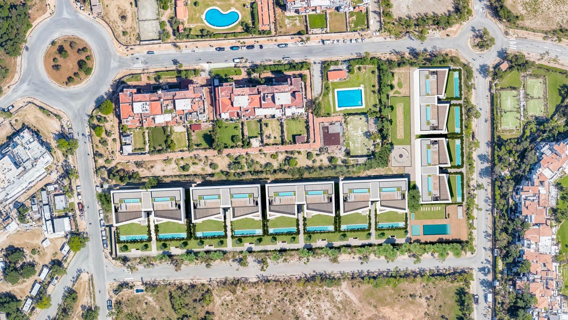 APARTAMENTO DE OBRA NUEVA EN ESTEPONA