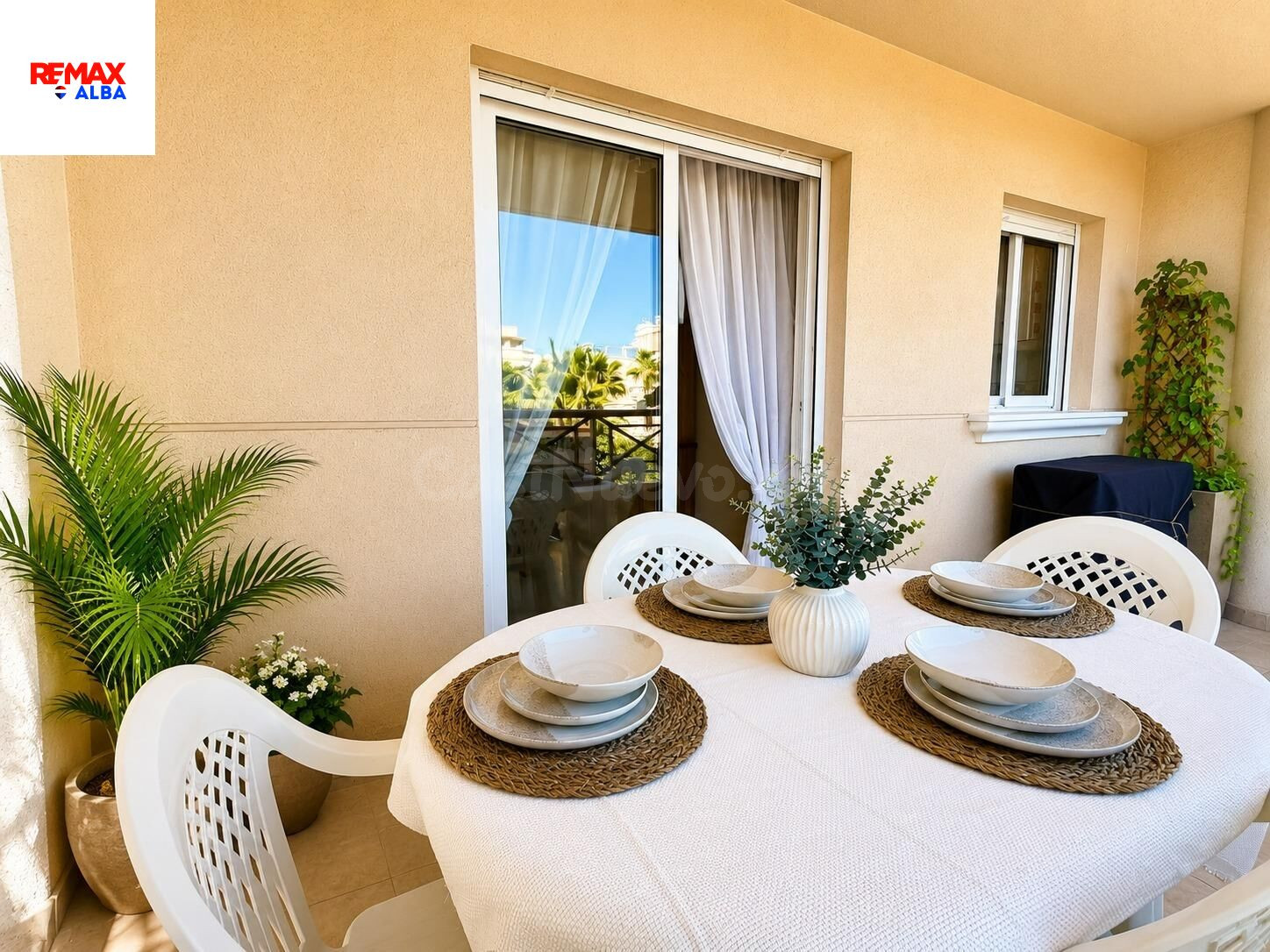Luminoso apartamento junto al mar con vistas despejadas al p - foto 4