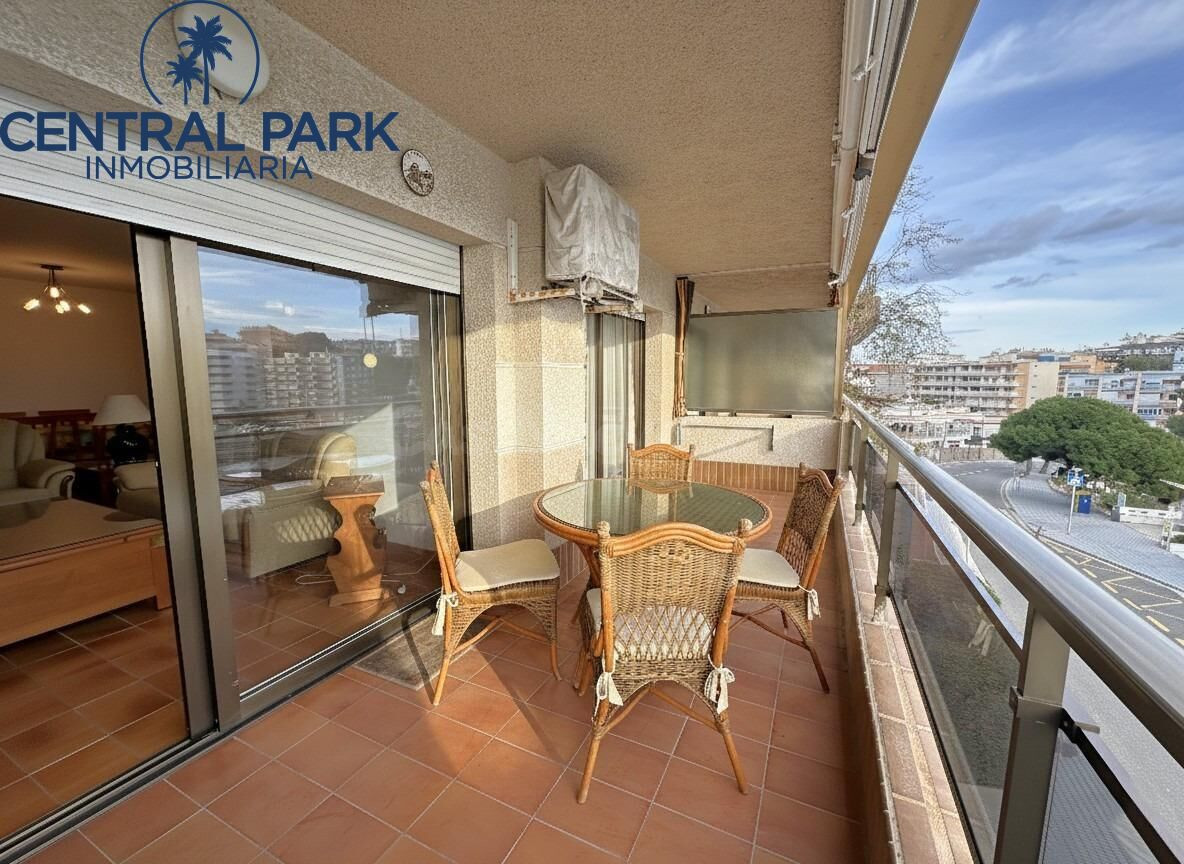 Apartamento en Salou - Vistas al mar - Parking incluido. - foto 2