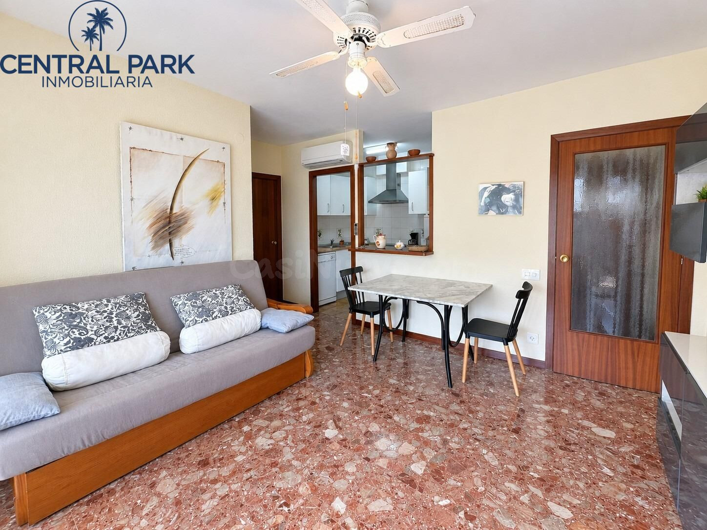 Apartamento en centro junto Playa Capellans y Levante - foto 4