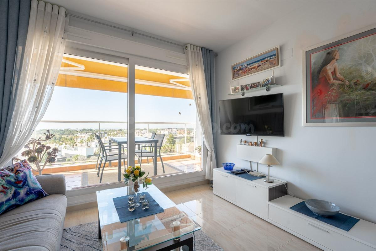 ÁTICO DE 2 DORMITORIOS Y 2 BAÑOS CON IMPRESIONANTES VISTAS A - foto 3