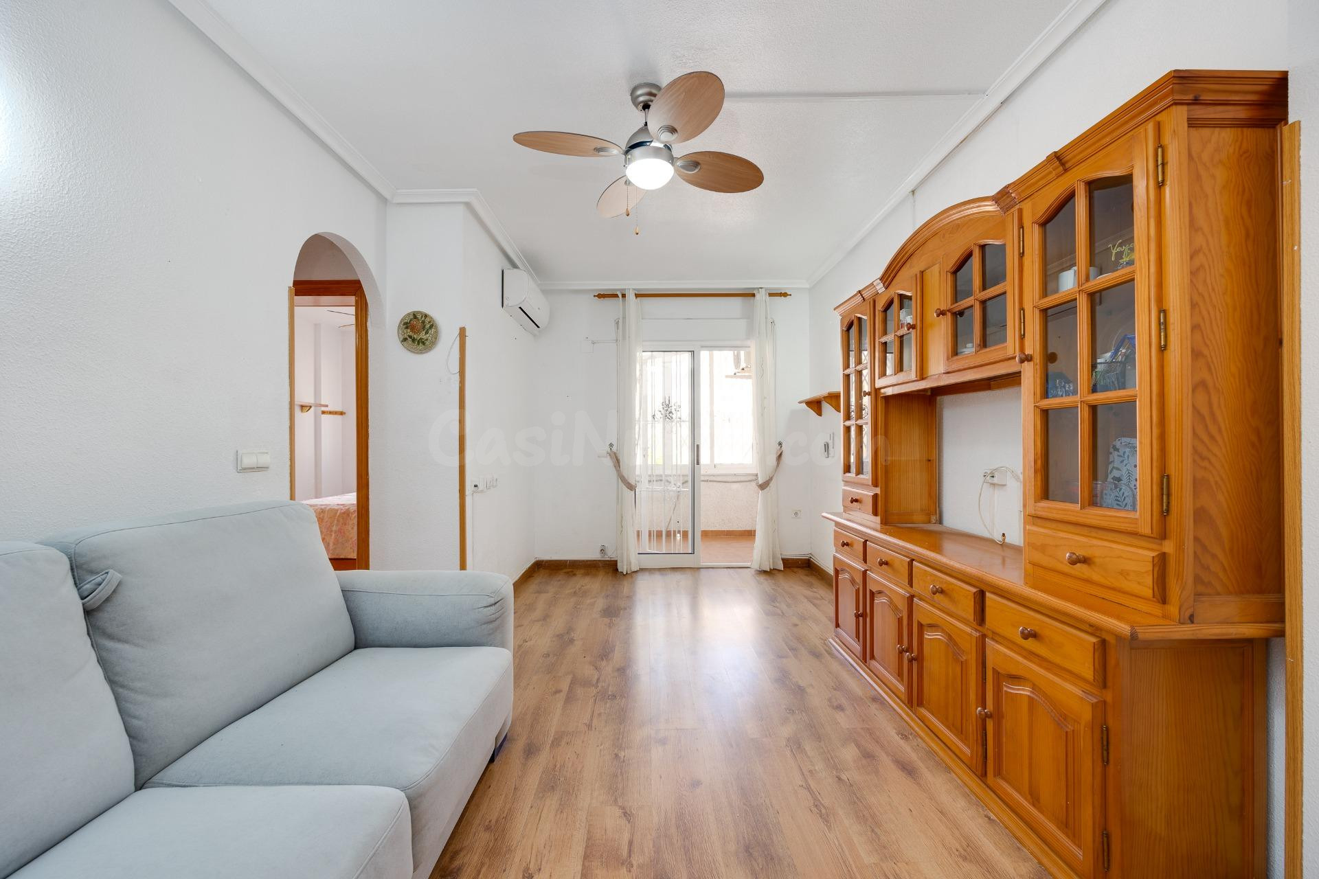 Apartamento 2 dormitorios con parking y piscina comunitaria  - foto 3