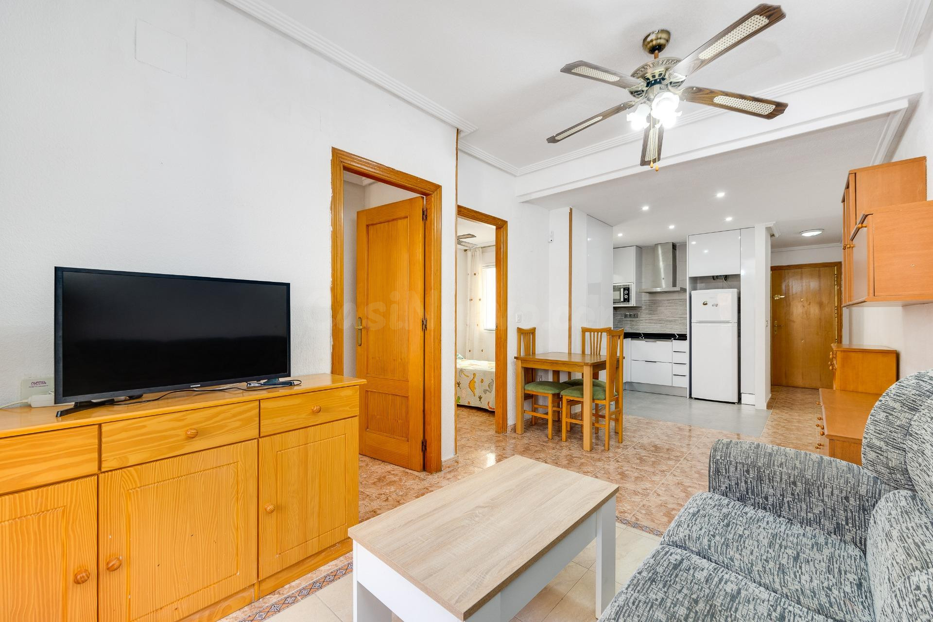 Apartamento de dos dormitorios a escasos 150 metros de la pl