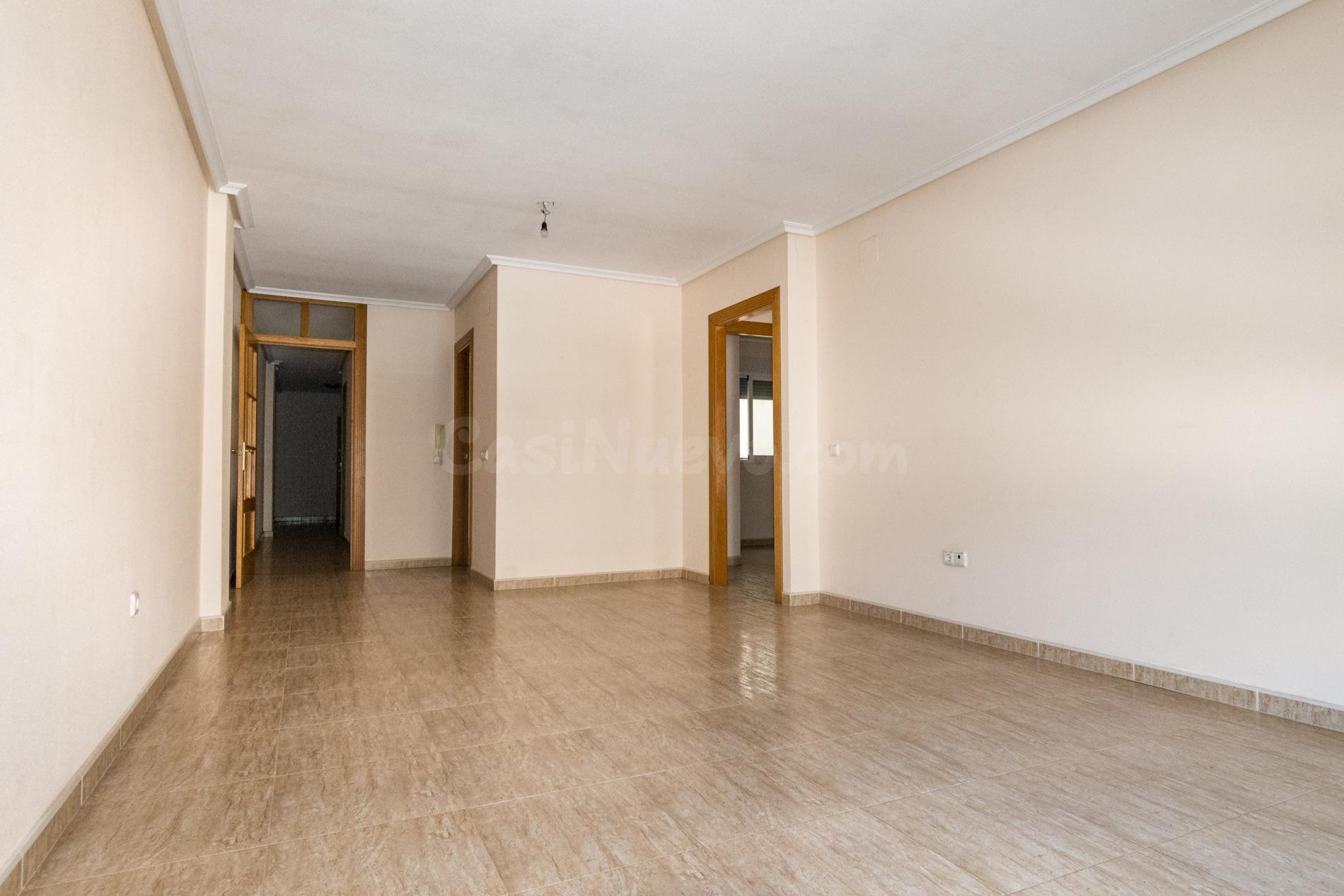 Gran apartamento a la venta en el centro de Torrevieja - foto 3