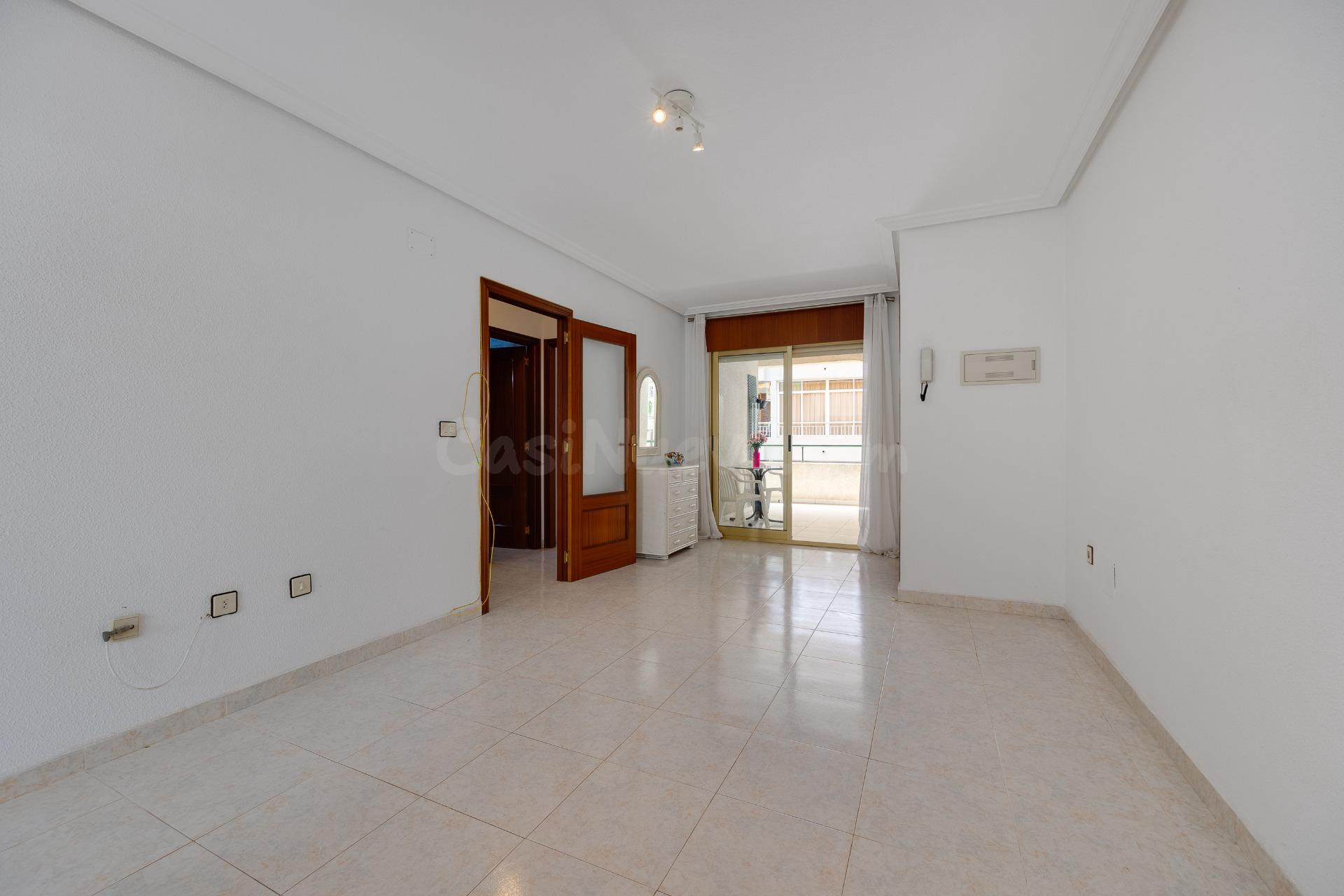 Amplio Apartamento en Acequion, Torrevieja - ¡A solo 250m de - foto 5