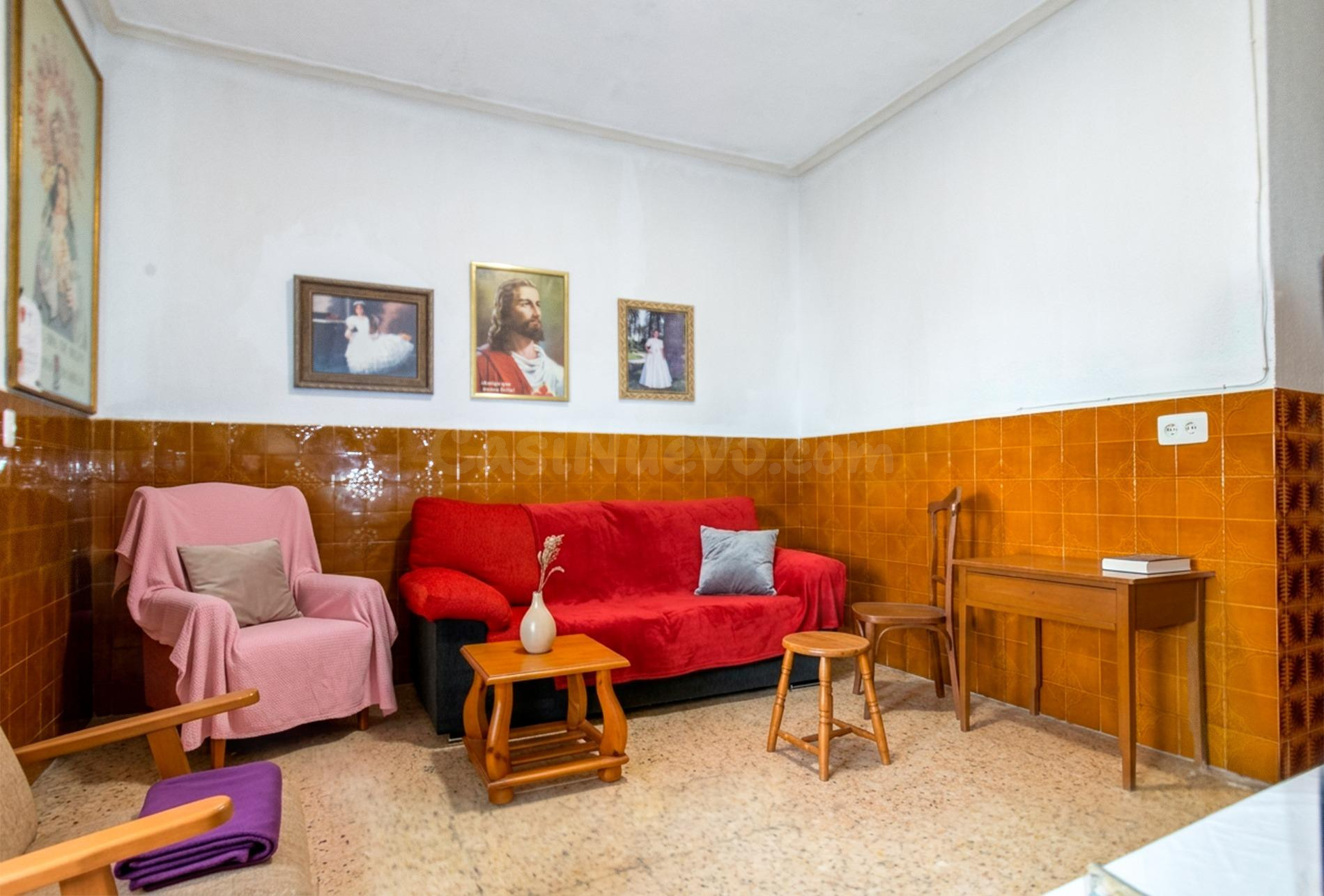 Casa de 271 m2 con solárium y gran garaje/almacén en el cent - foto 3