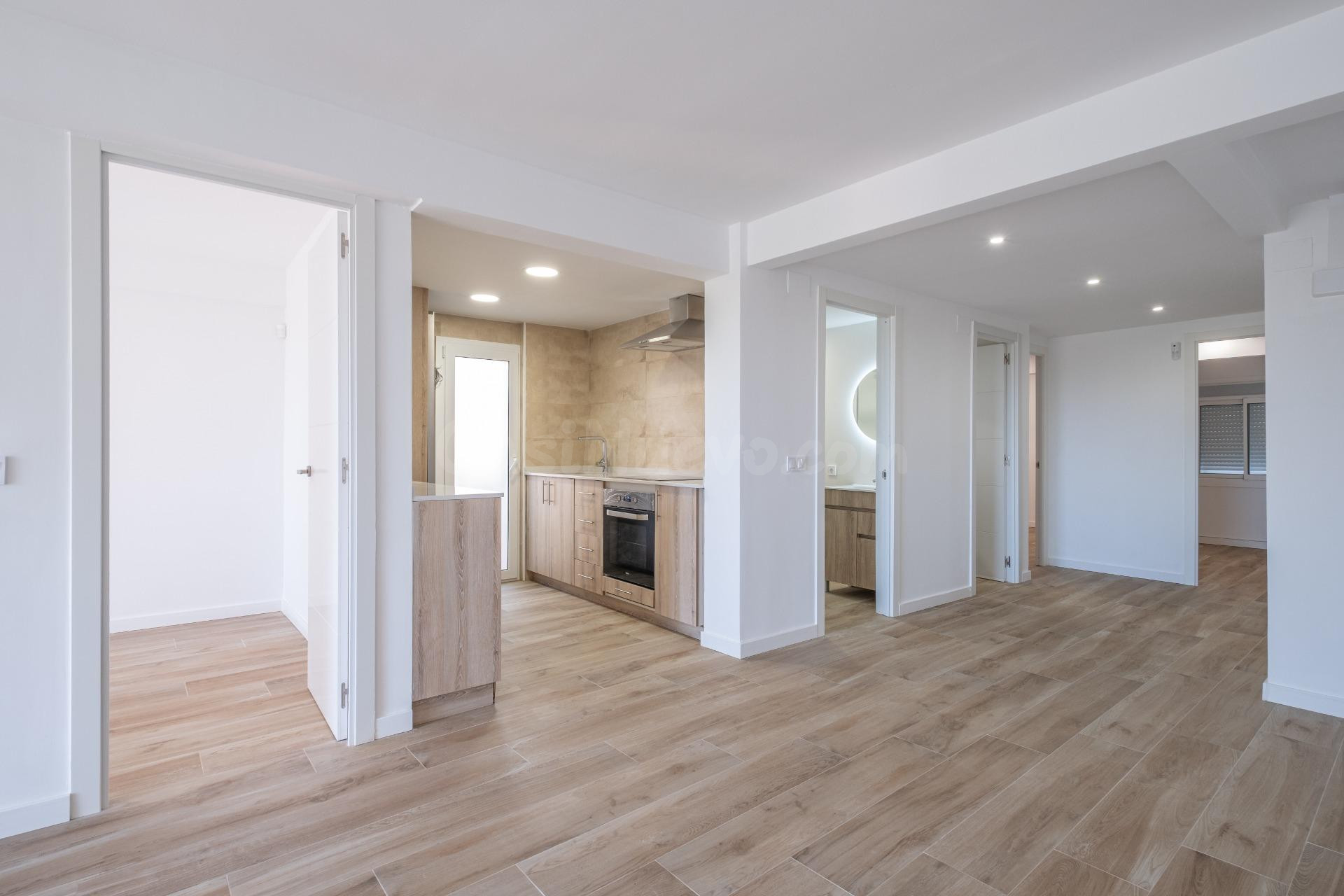 Piso reformado de 3 habitaciones a 50 mts Playa Levante