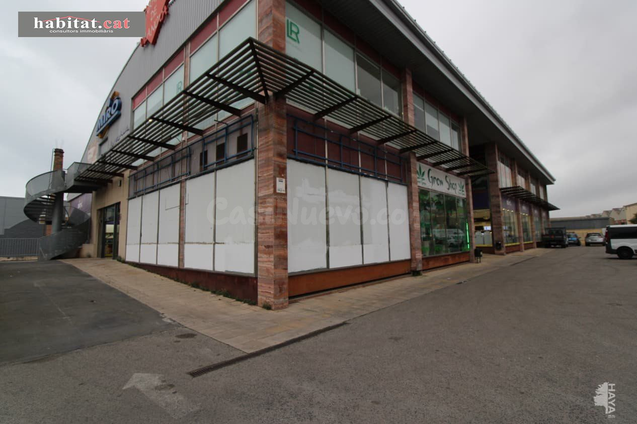 ¡¡LOCAL COMERCIAL EN LA BOVILA - VILANOVA I LA GELTRÚ!! - foto 2