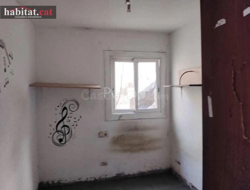 ¡¡ CASA OCUPADA EN VILANOVA -  ZONA MAS GROS !! - foto 4