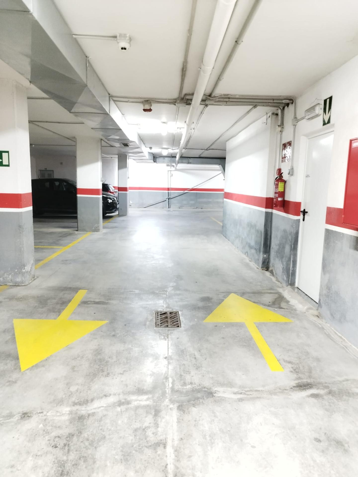 GARAJE EN ALQUILER JUNTO AL SEF - foto 3