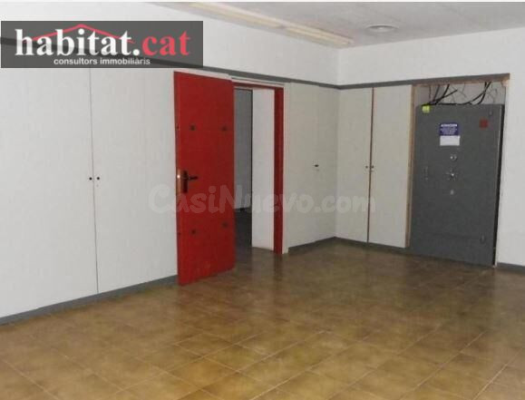 ¡¡ LOCAL COMERCIAL EN VILANOVA - ZONA SANT JOAN !! - foto 5