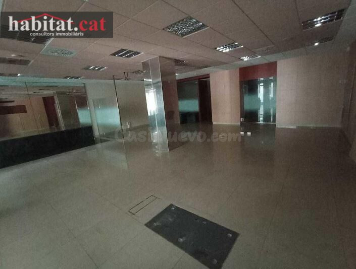 ¡¡  LOCAL COMERCIAL EN VILANOVA I LA GELTRÚ - ZONA BAIX A MA