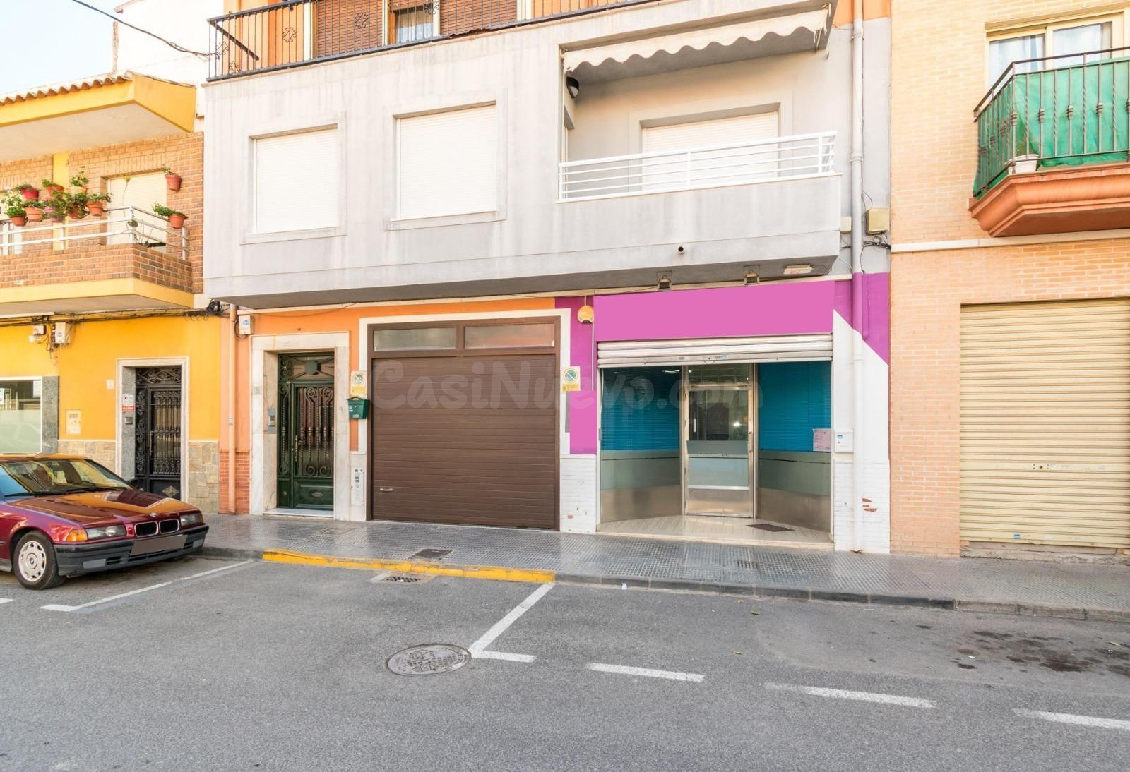 Local comercial reformado en Almoradi - foto 2