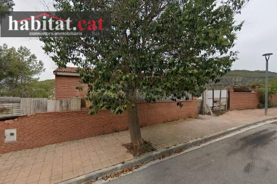 ¡¡ CASA OCUPADA EN SANT PERE DE RIBES - MAS ALBA !!