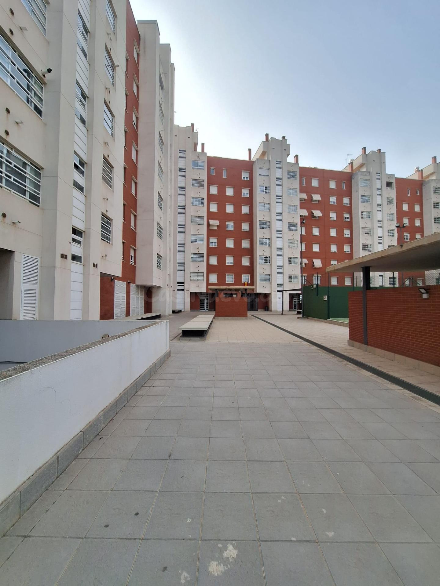 Se alquila  ESTUDIANTES piso en El Puntal con piscina comuni - foto 2