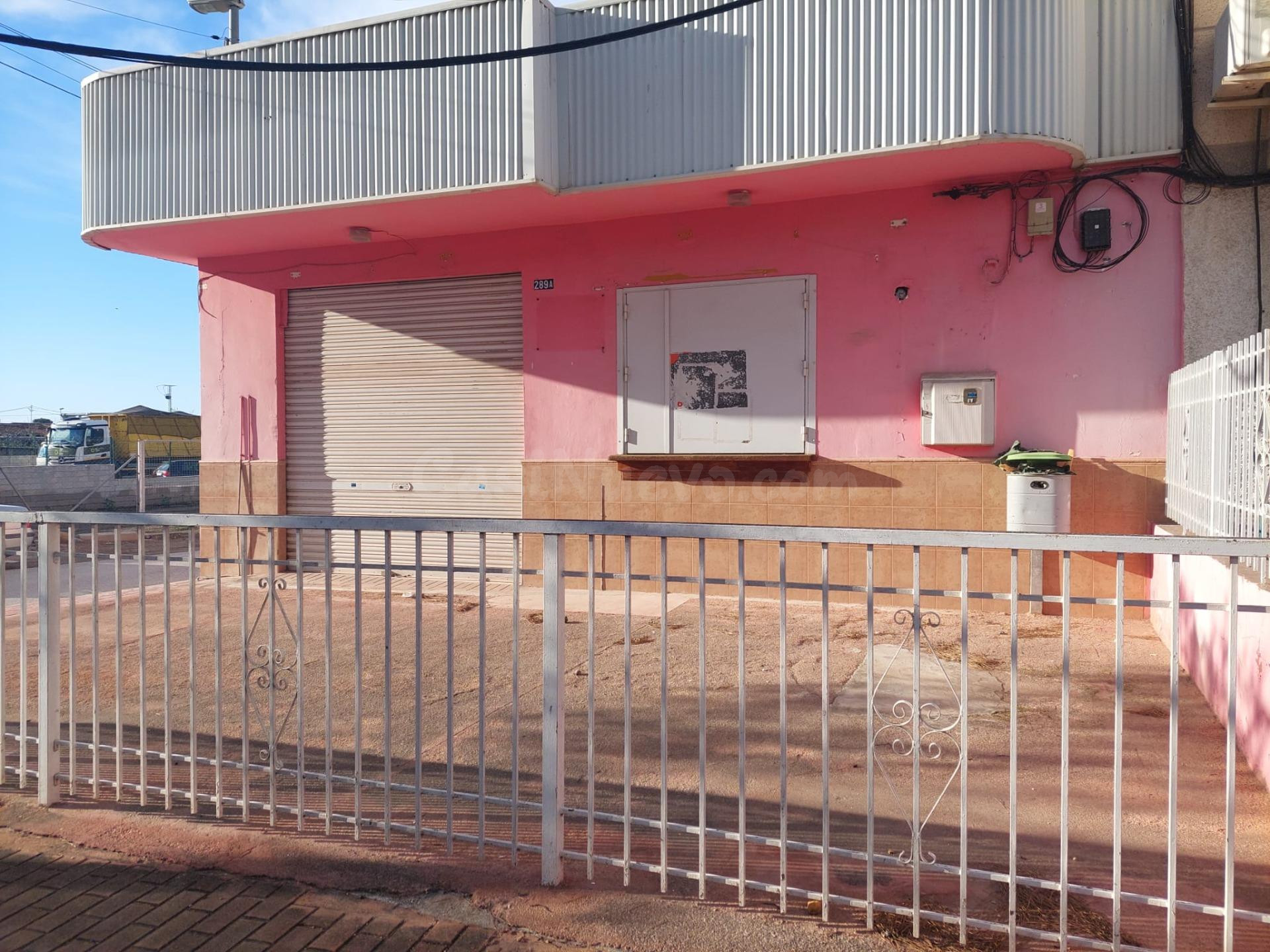 Local comercial en El Raal