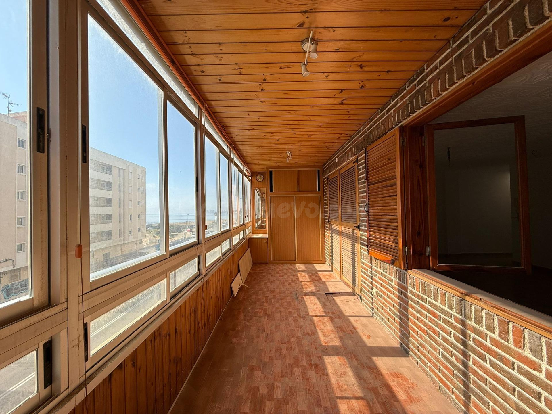 Apartamento con vistas frontales al mar a 10 metros de la Pl - foto 5
