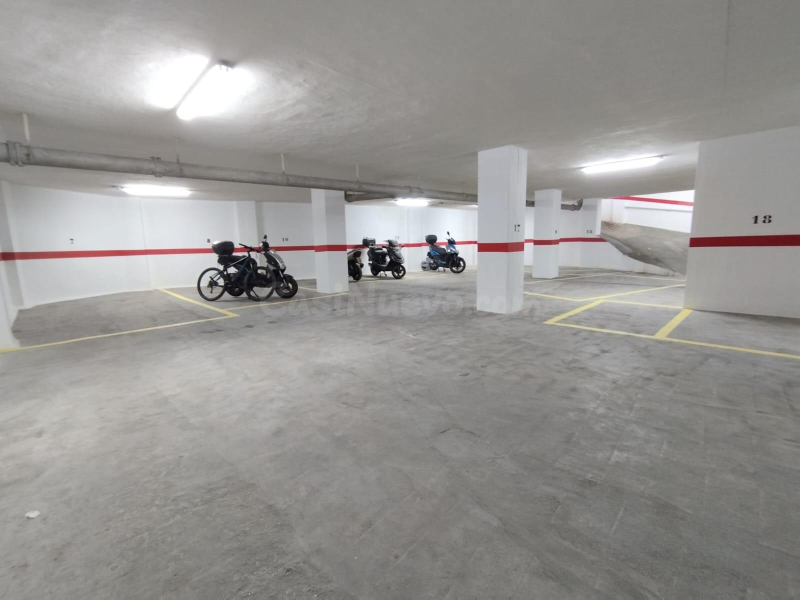 PLAZAS DE GARAJE PARA MOTO JUNTO PLAZA EUROPA - foto 4