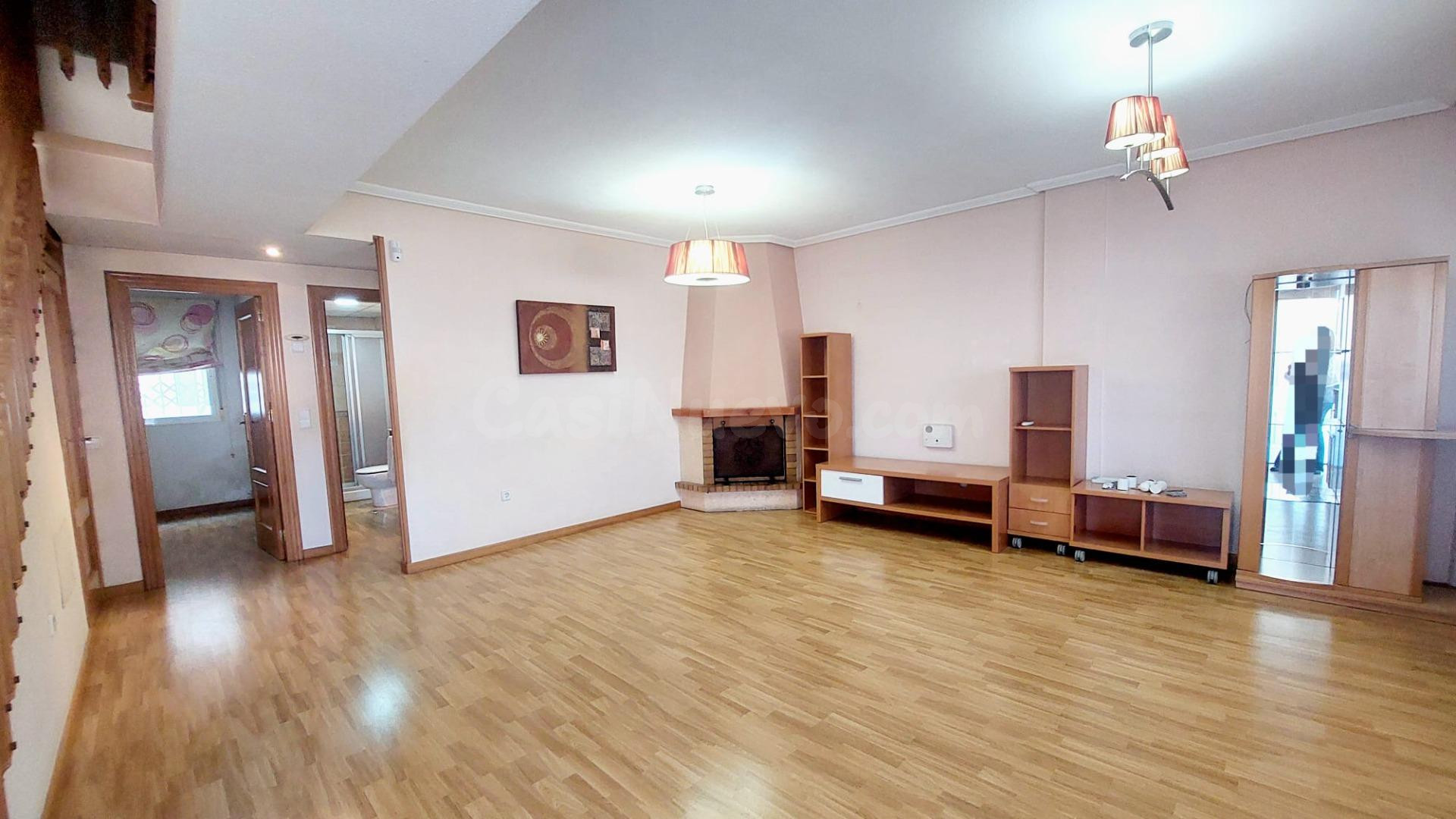 Vivienda tipo dúplex en Urbanización MonteGrande Torreagüera