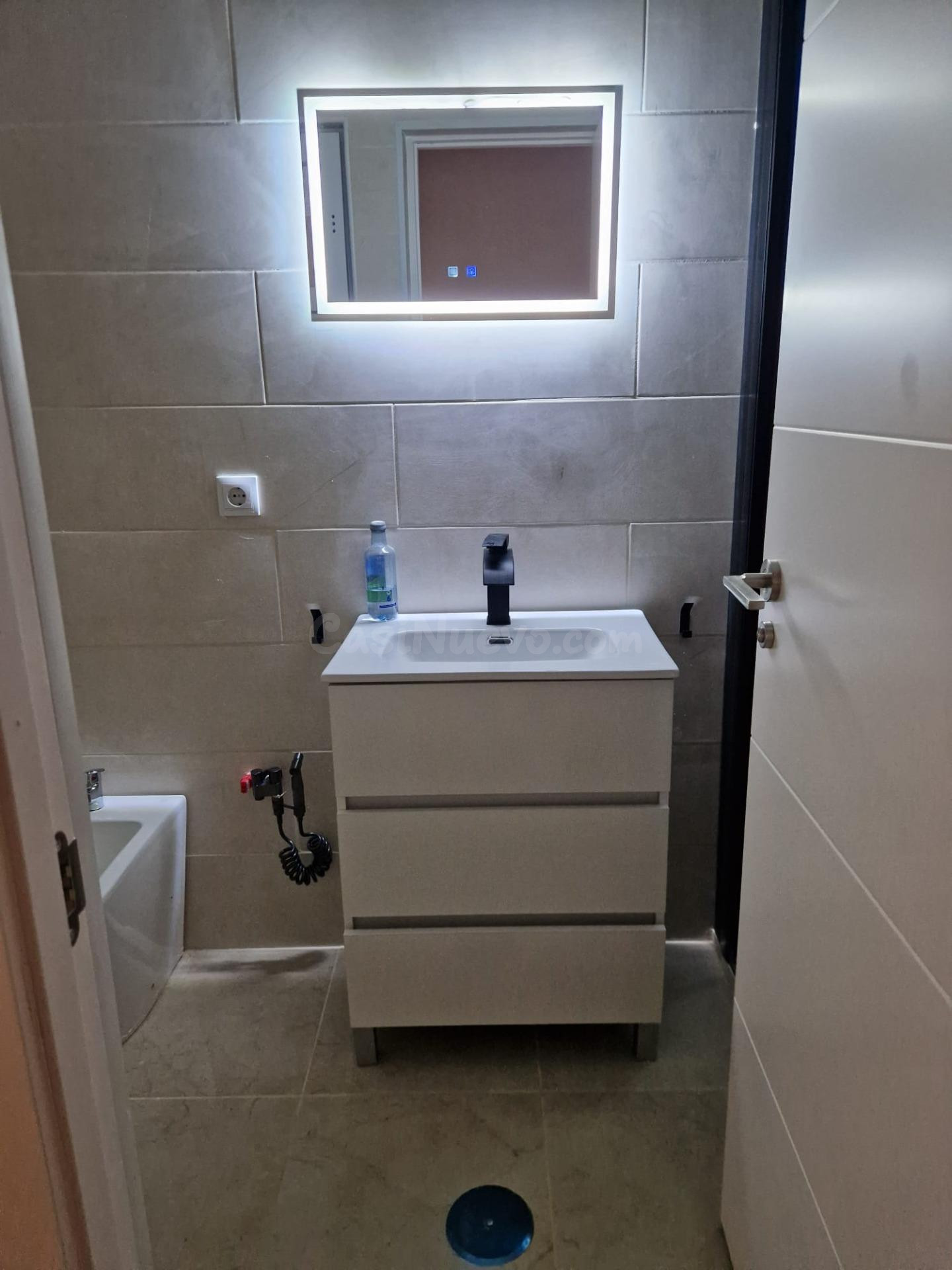 LOCAL PLANTA BAJA CONVERTIDO EN VIVIENDA (SIN CAMBIO DE USO) - foto 3