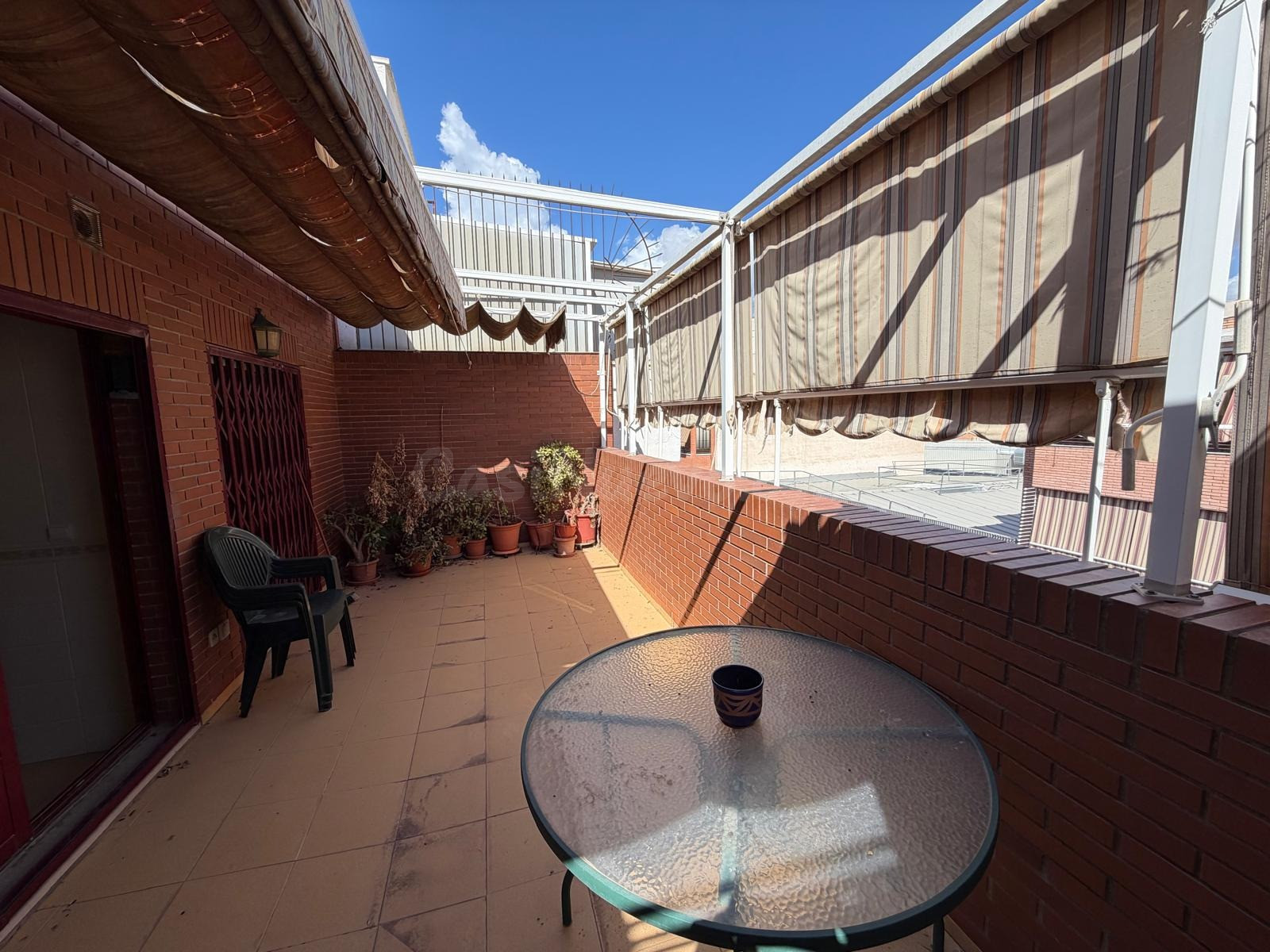 VENTA ÁTICO -3 dormitorios + 2 baños - Altozano