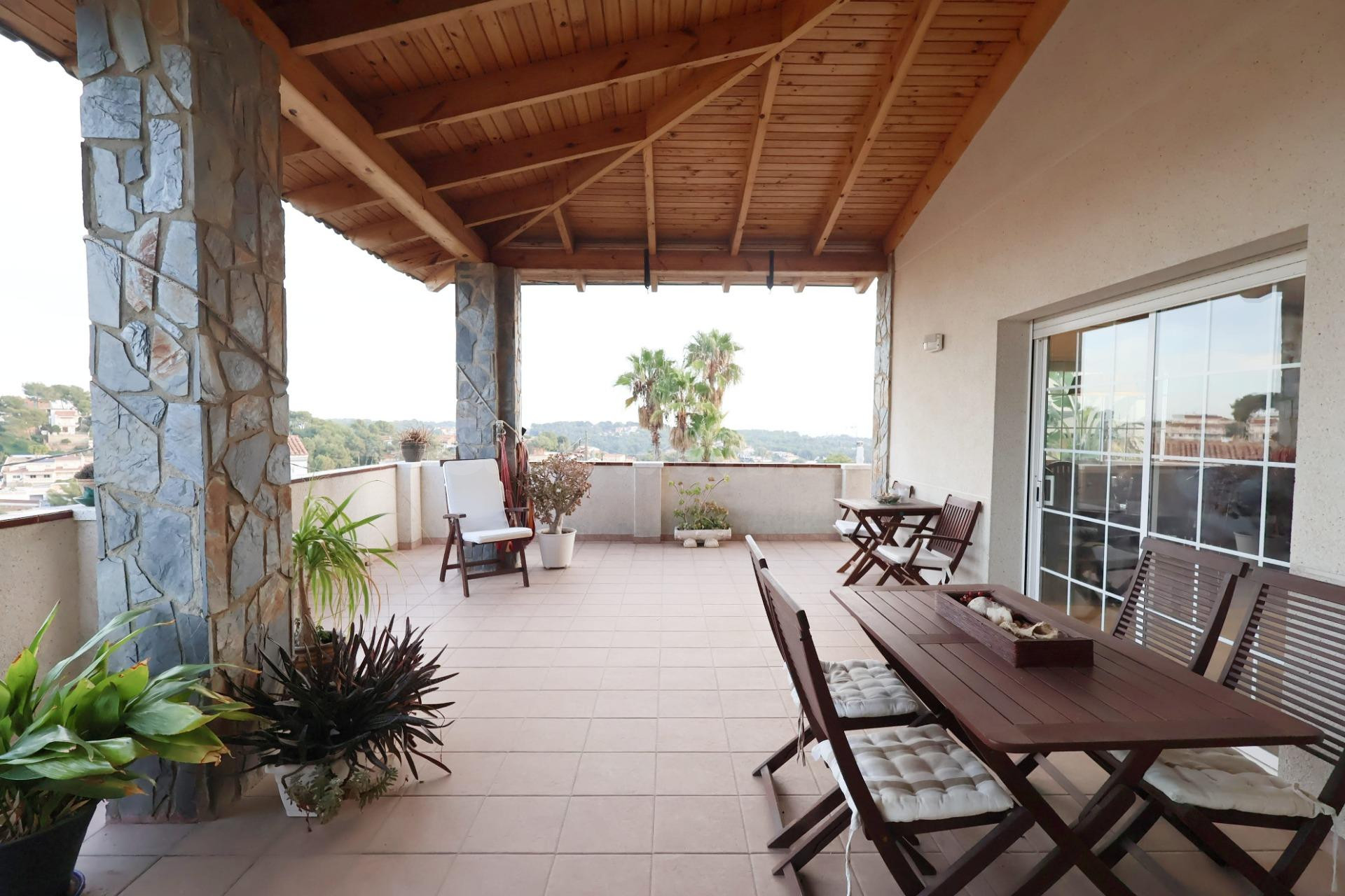 Casa 4 habitaciones 317m² en venta - Mas Trader I