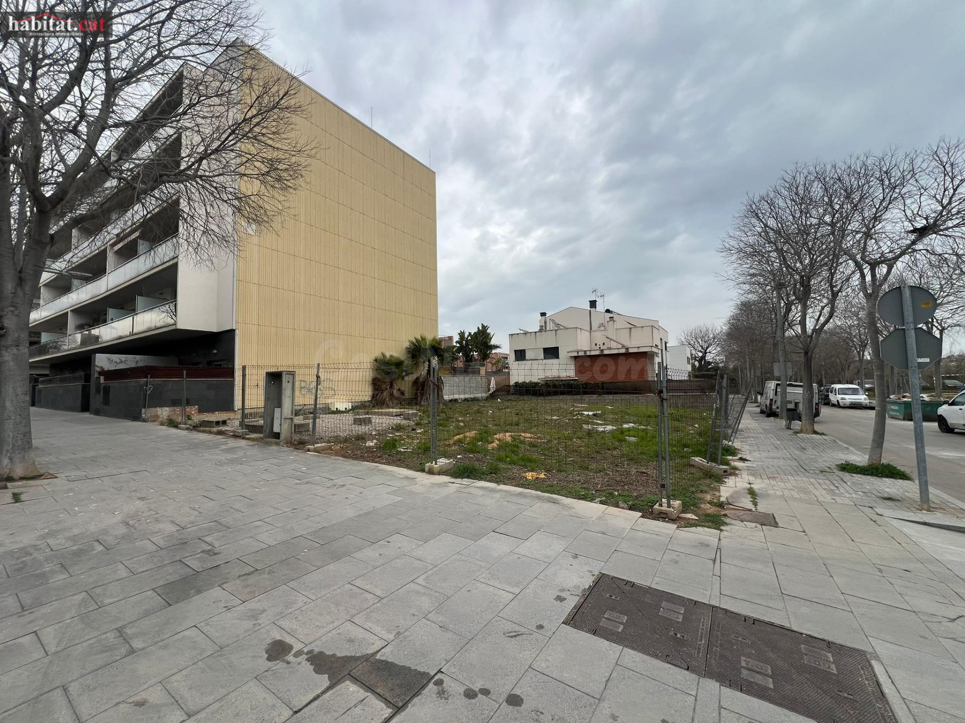 TERRENO EN RAMBLA SANT JORDI Nº 32 - VILANOVA I LA GELTRÚ - foto 3