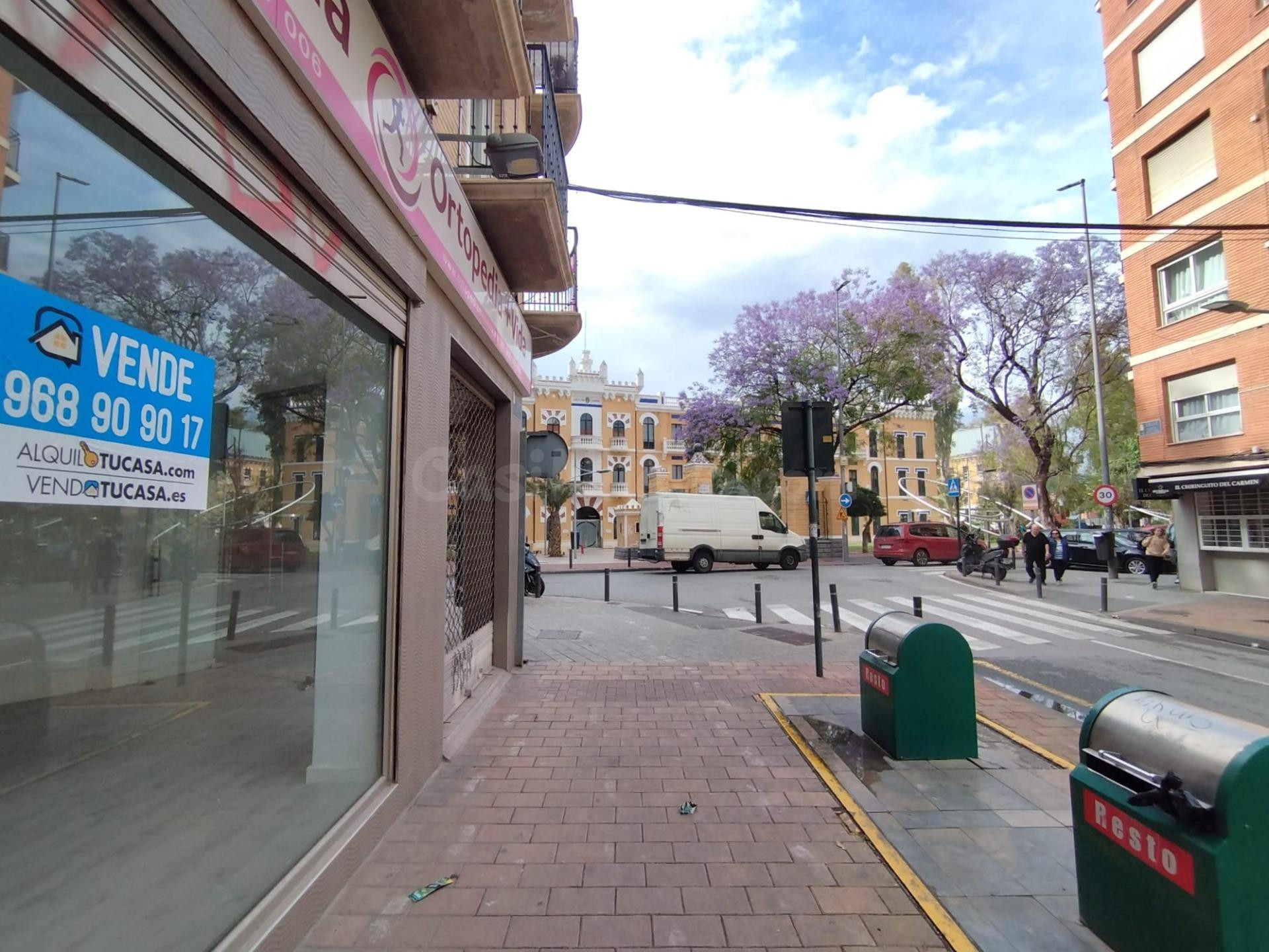 LOCAL COMERCIAL EN CALLE CARTAGENA - foto 2