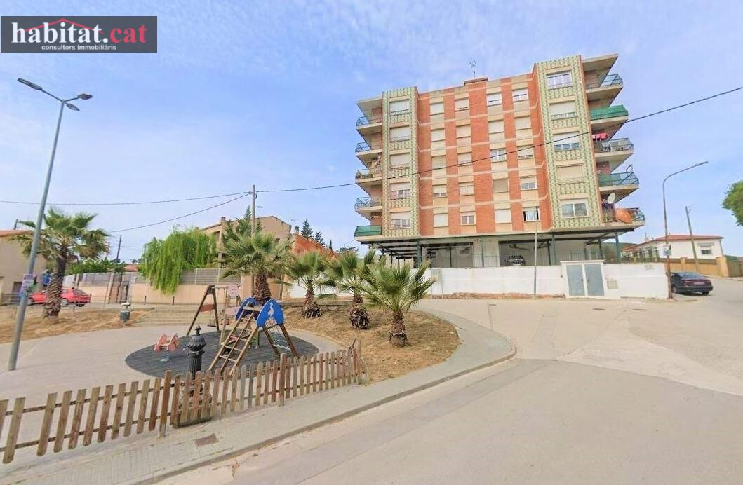 ZONA DE APARCAMIENTO CUBIERTO EN SANT QUINTI DE MEDIONA - foto 5