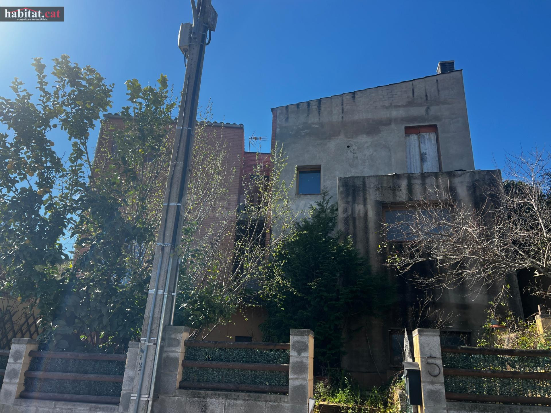 ¡¡ CASA A REFORMAR EN CAN BOU - PIERA !!