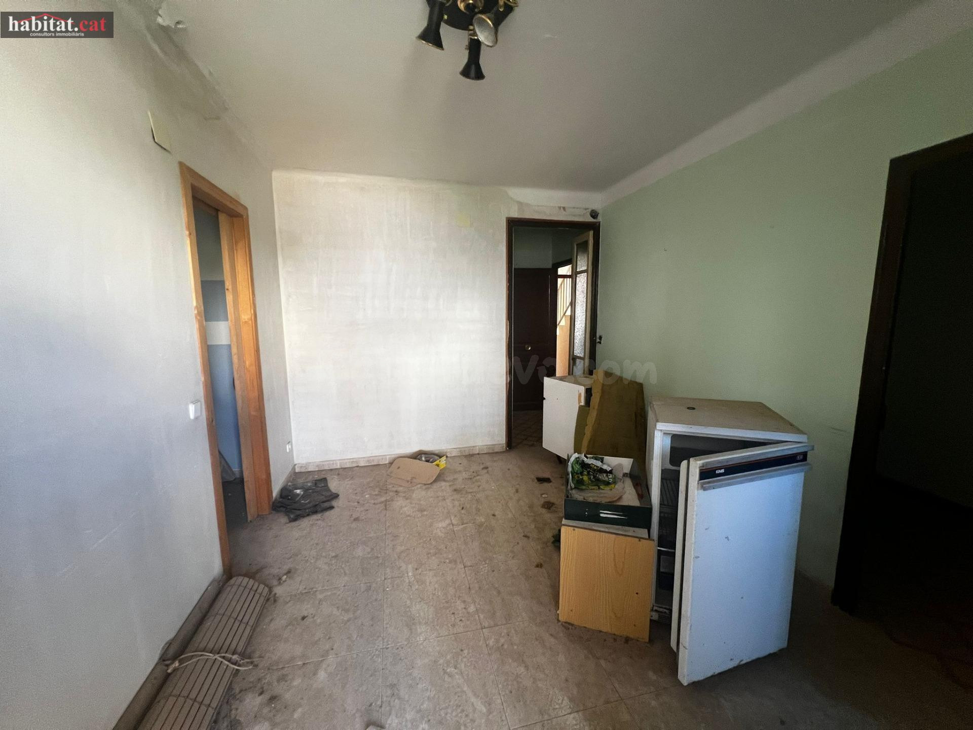 CASA A REHABILITAR - SANT QUINTÍ DE MEDIONA CENTRO - foto 3
