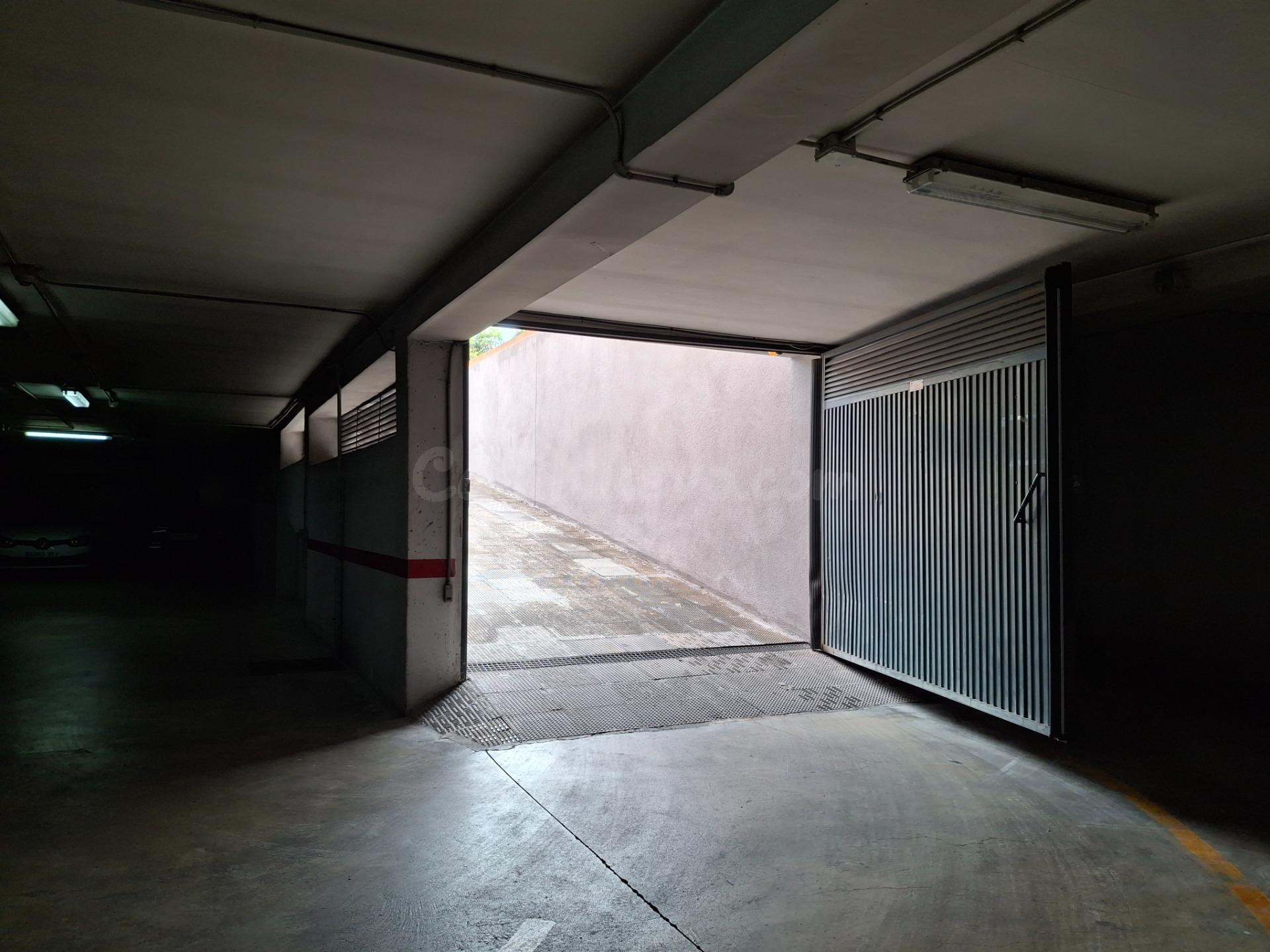 VENTA DE PLAZA DE GARAJE EN RONDA SUR. - foto 5