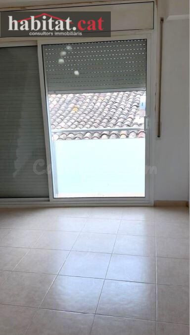 DUPLEX CON PARKING EN TORRELLES DE FOIX - foto 2