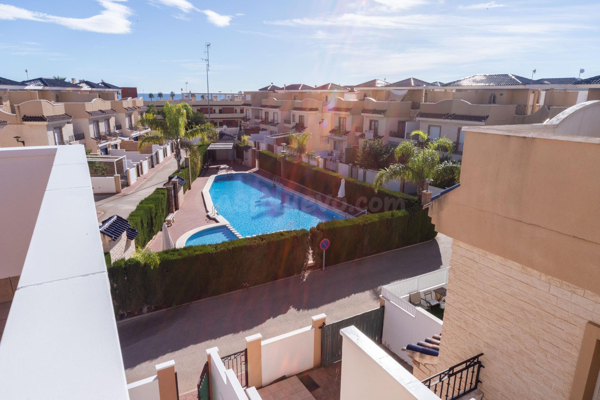 DUPLEX EN LA PLAYA DE LAS HIGUERICAS