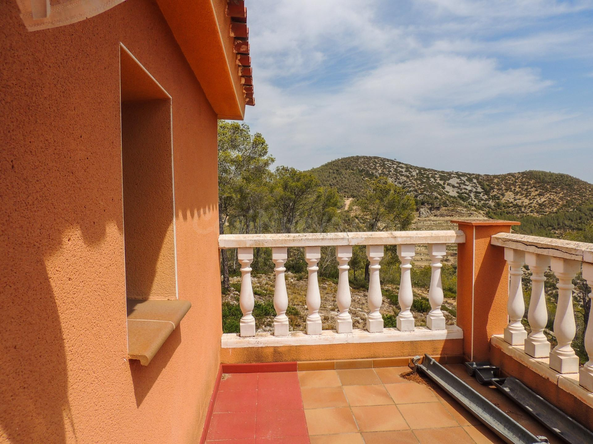 Gran Casa con magníficas vistas al Parque del Garraf ideal p