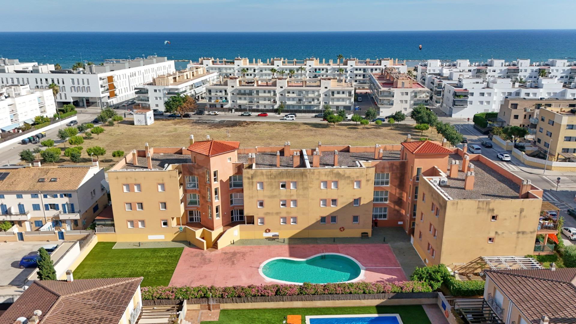 PISO EN LA PLAYA DE CUBELLES - CLOT DEL BASSÓ