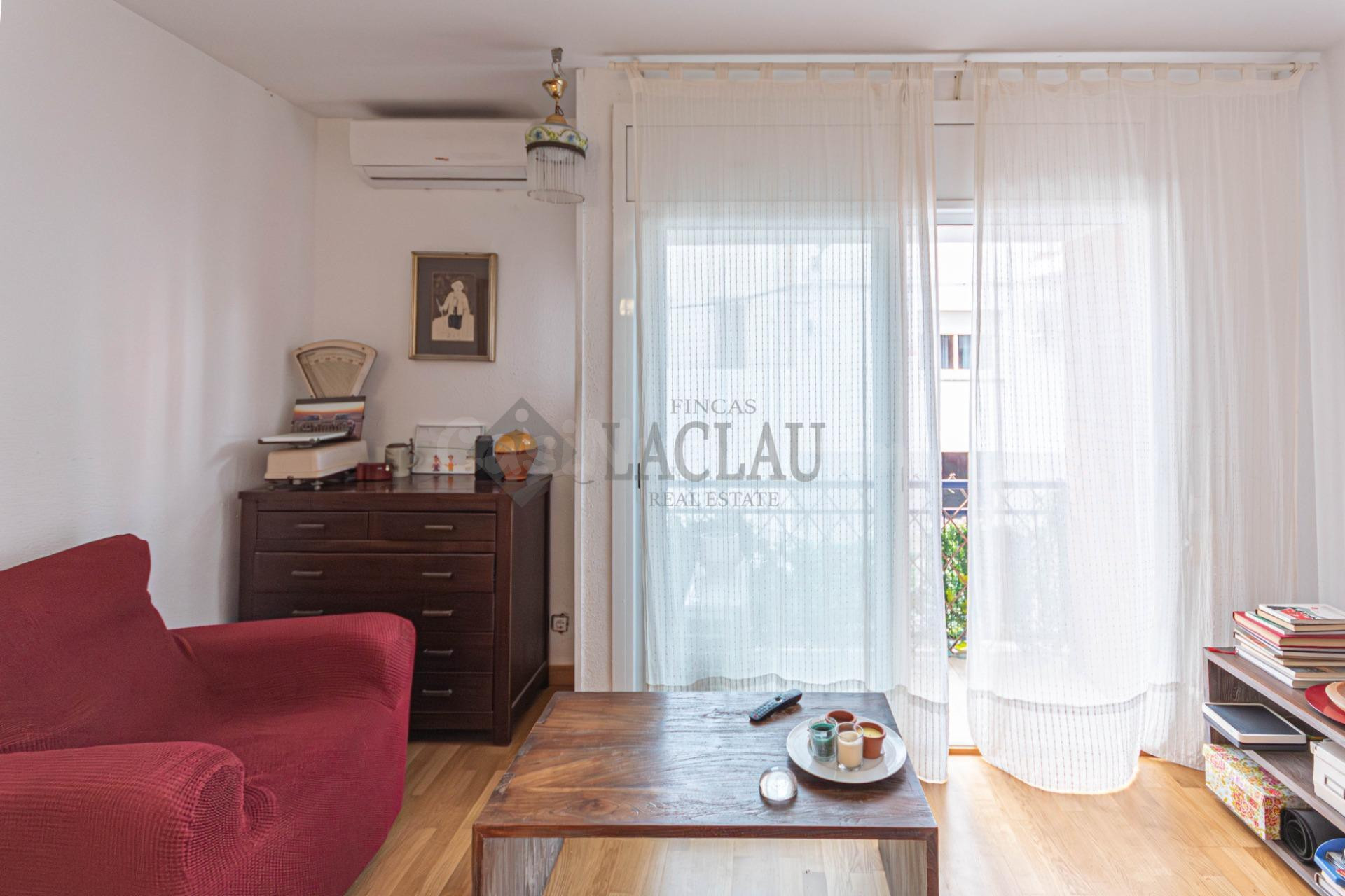 en venta, planta baja con balcón,dos dormitorios y patio en  - foto 5