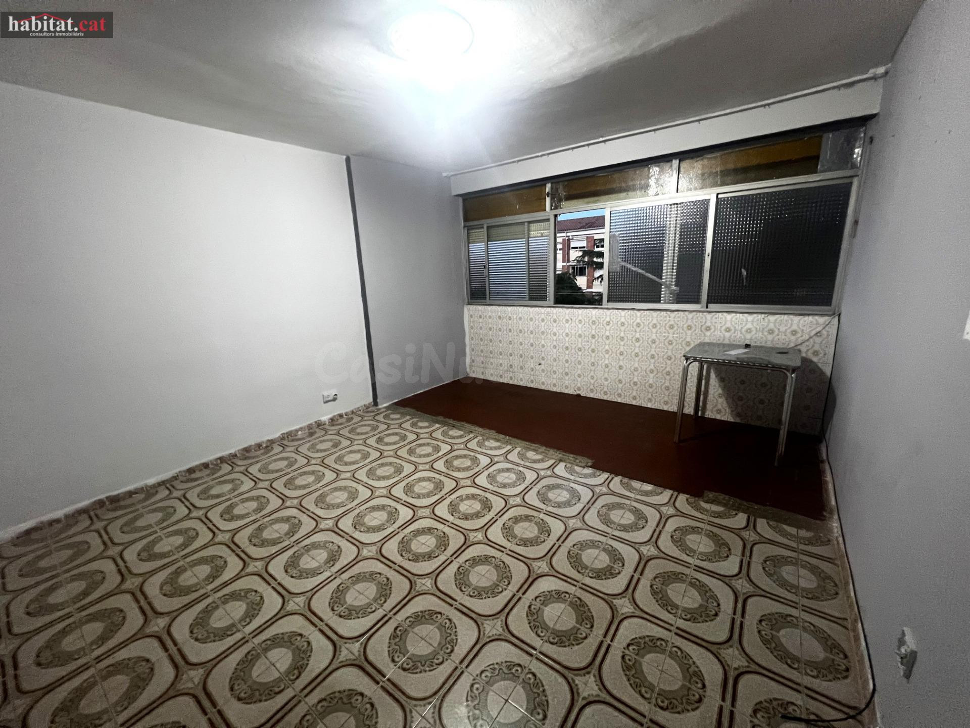 PISO EN CAMPS BLANCS - SANT BOI DE LLOBREGAT - foto 2