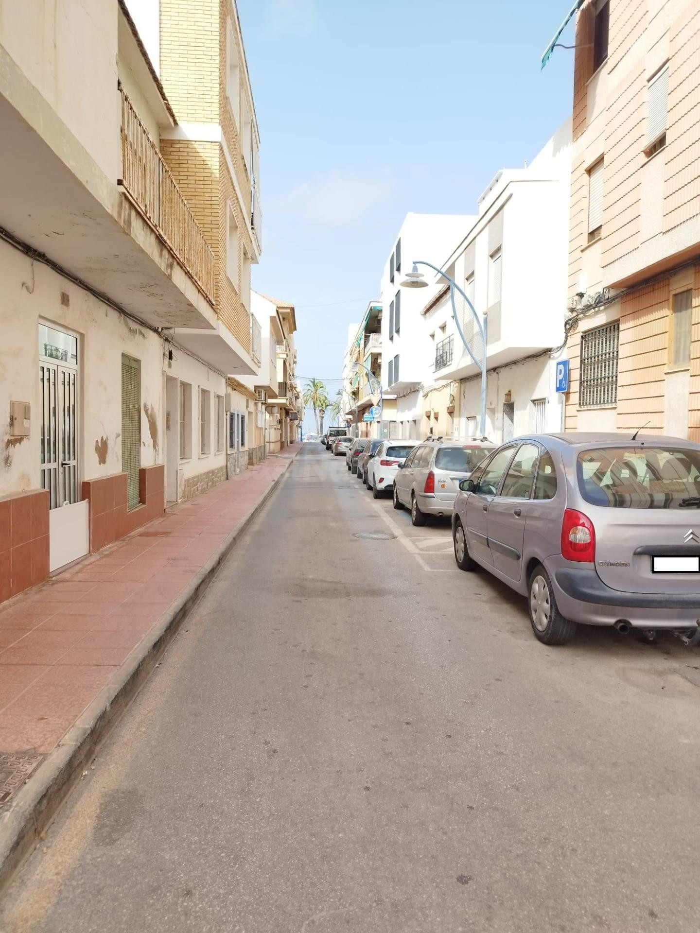 PLAZA DE GARAJE EN SANTIAGO DE LA RIBERA