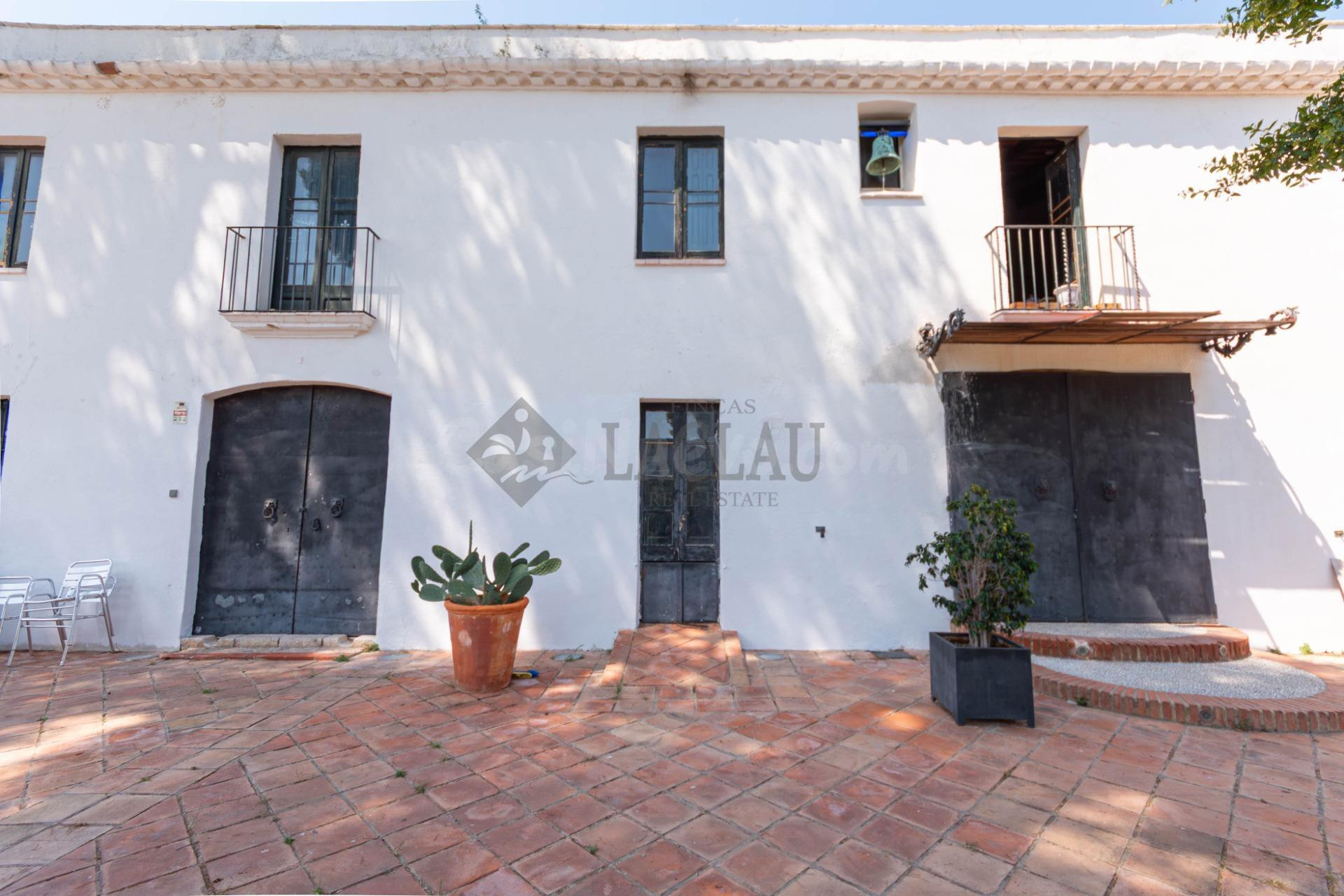 Descubre esta masía con historia y enorme potencial en Cunit - foto 2