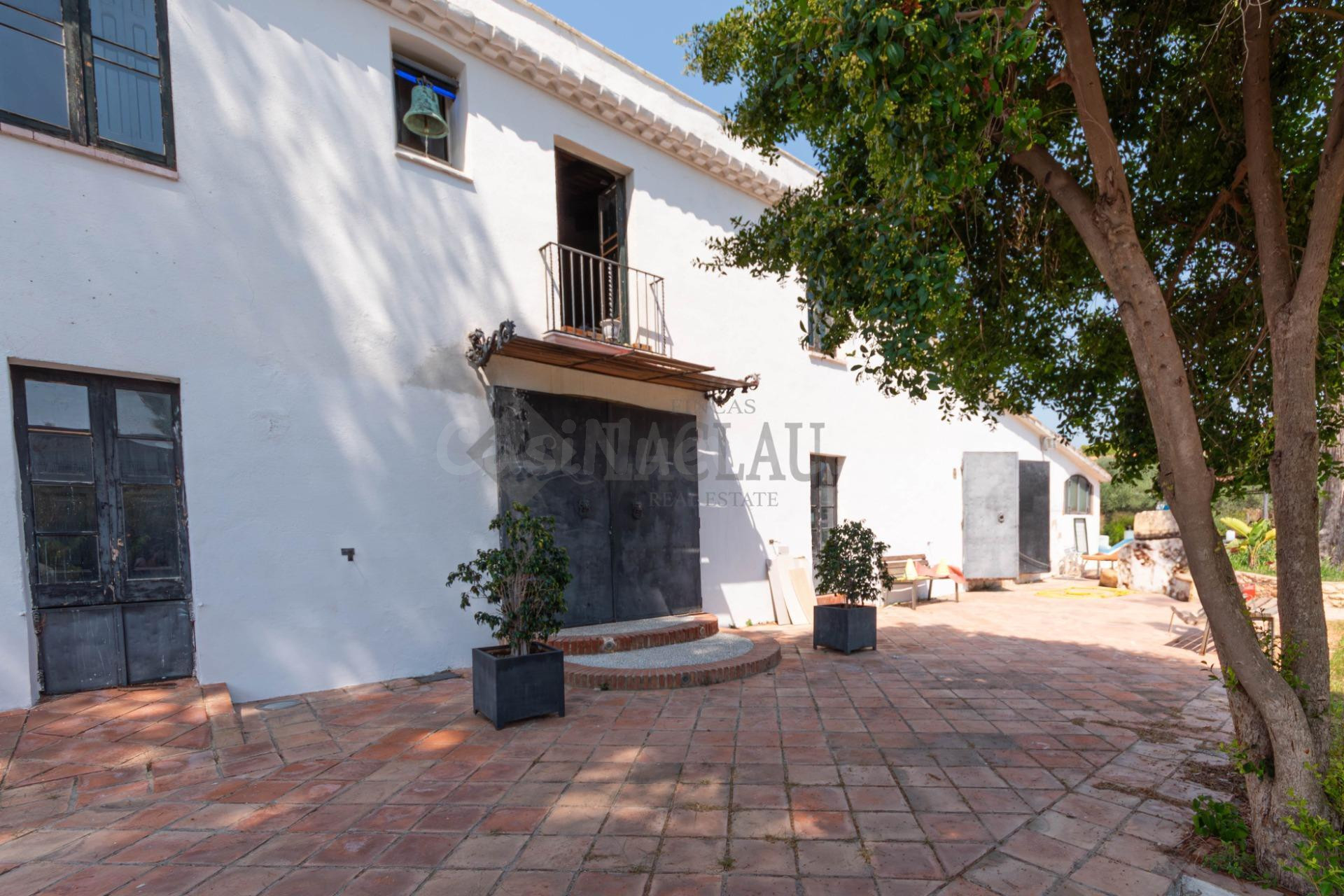 Descubre esta masía con historia y enorme potencial en Cunit - foto 4