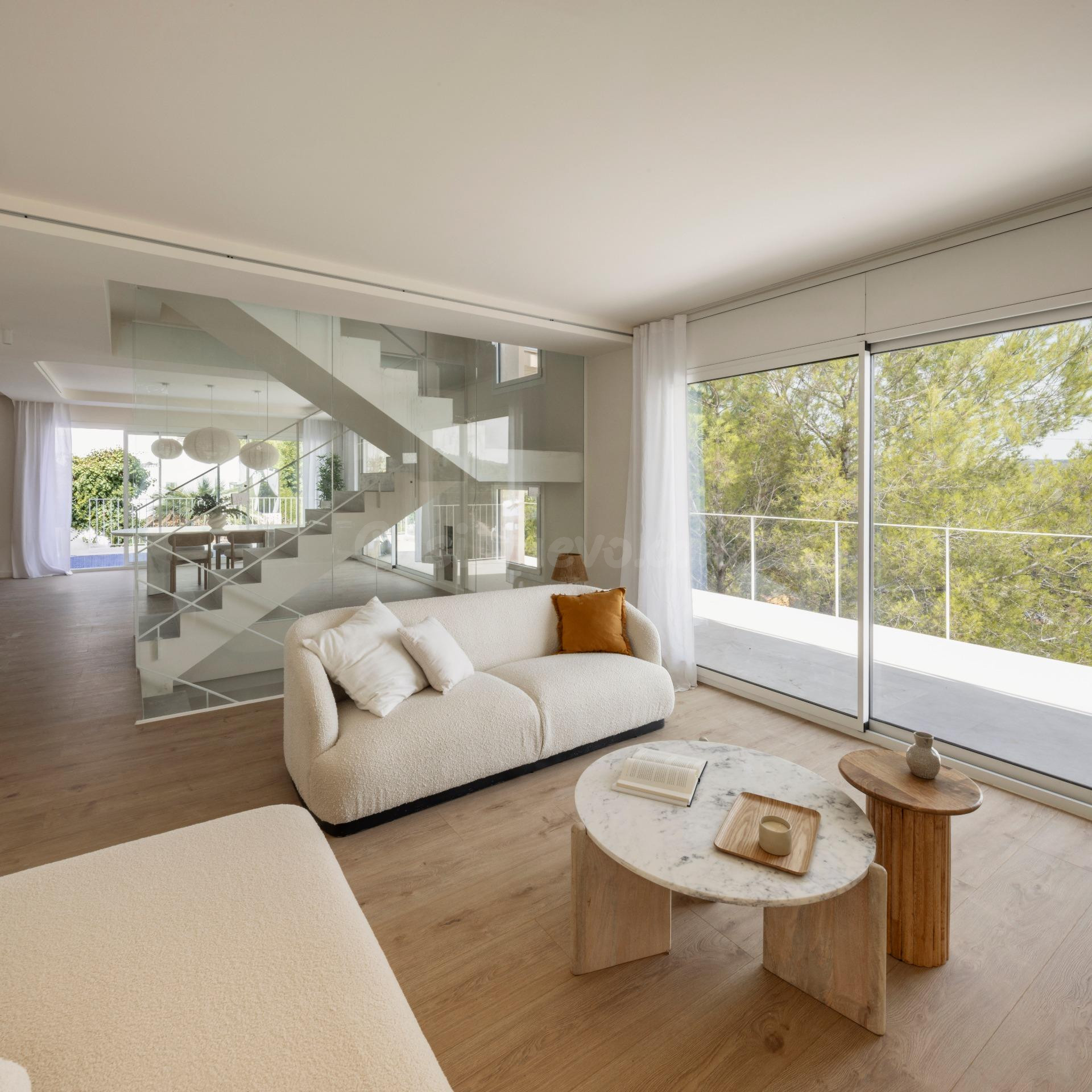 EXCLUSIVA CASA DE 443 m2 EN OLIVELLA, CON PISCINA, ASCENSOR  - foto 5