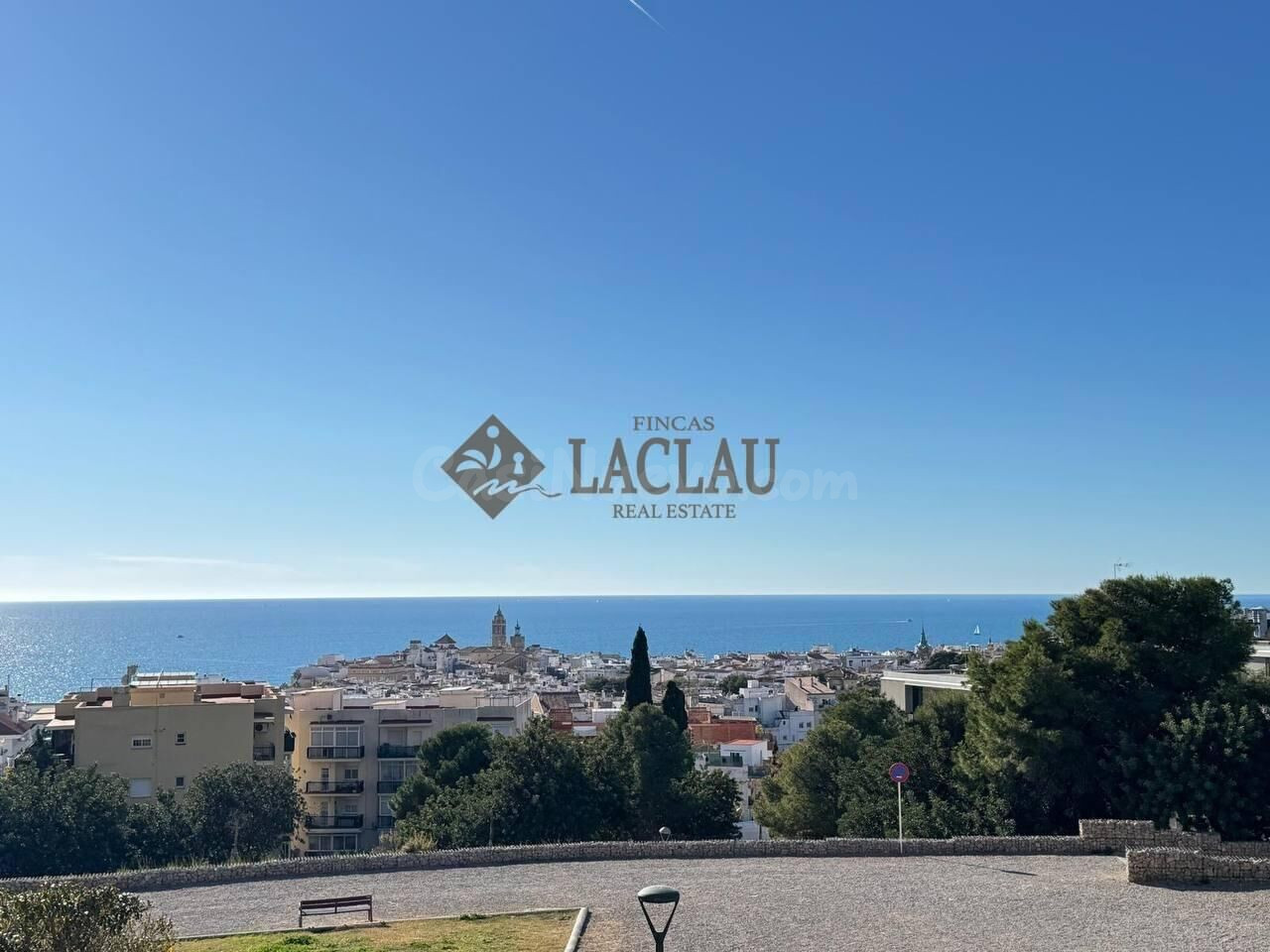 Planta Baja dúplex con vistas al mar y a Sitges - foto 3