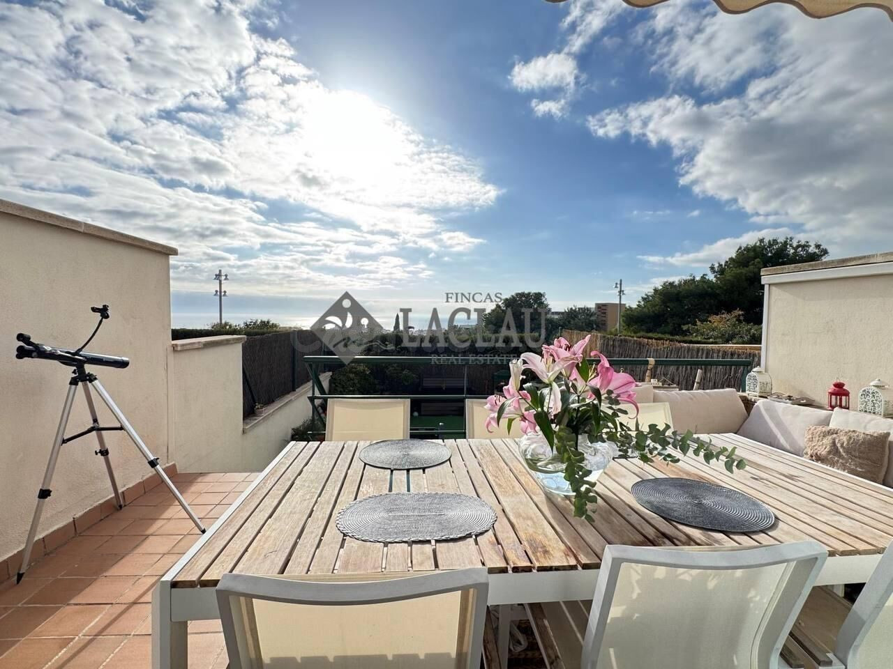 Planta Baja dúplex con vistas al mar y a Sitges - foto 5