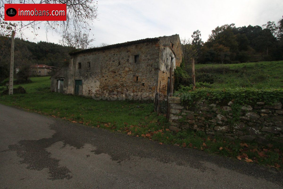 CASA DE PUEBLO CON TERRENO RUSTICO AGRARIO - foto 2