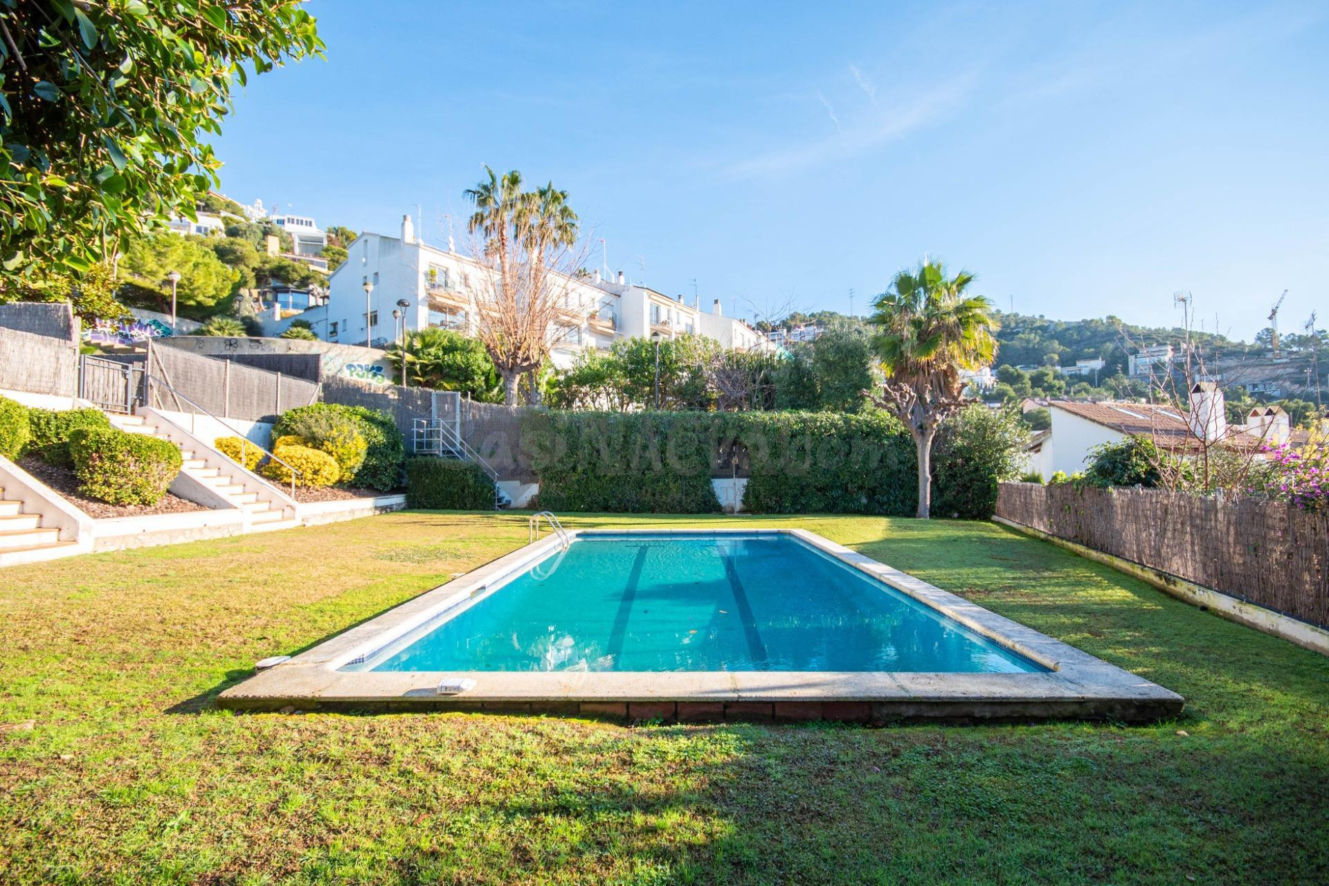 Casa pareada en Levantina con magnificas vistas al mar y a S - foto 2