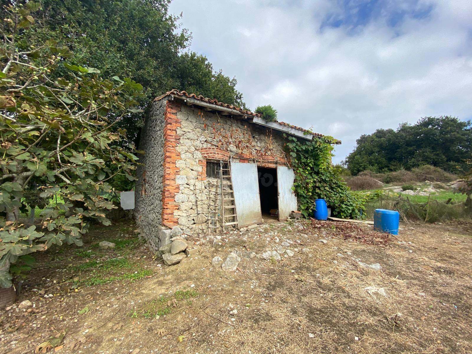 Casa con terreno en Argoños